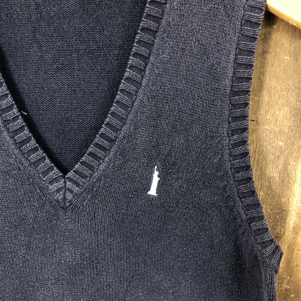 Aran Isles Knitwear Vintage East Boy Faded Dark Blue Vest Knitwear #058 Size US XS / EU 42 / 0 - 4 Thumbnail