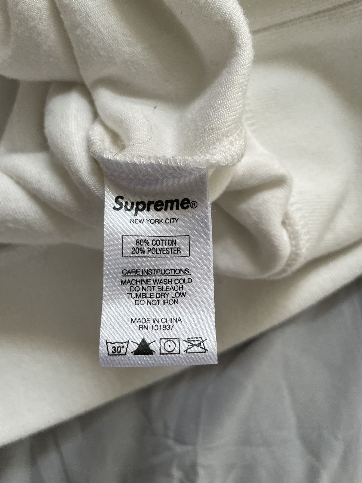 Supreme SUPREME FW 17 CREAM crewneck Size US L / EU 52-54 / 3 - 5 Thumbnail