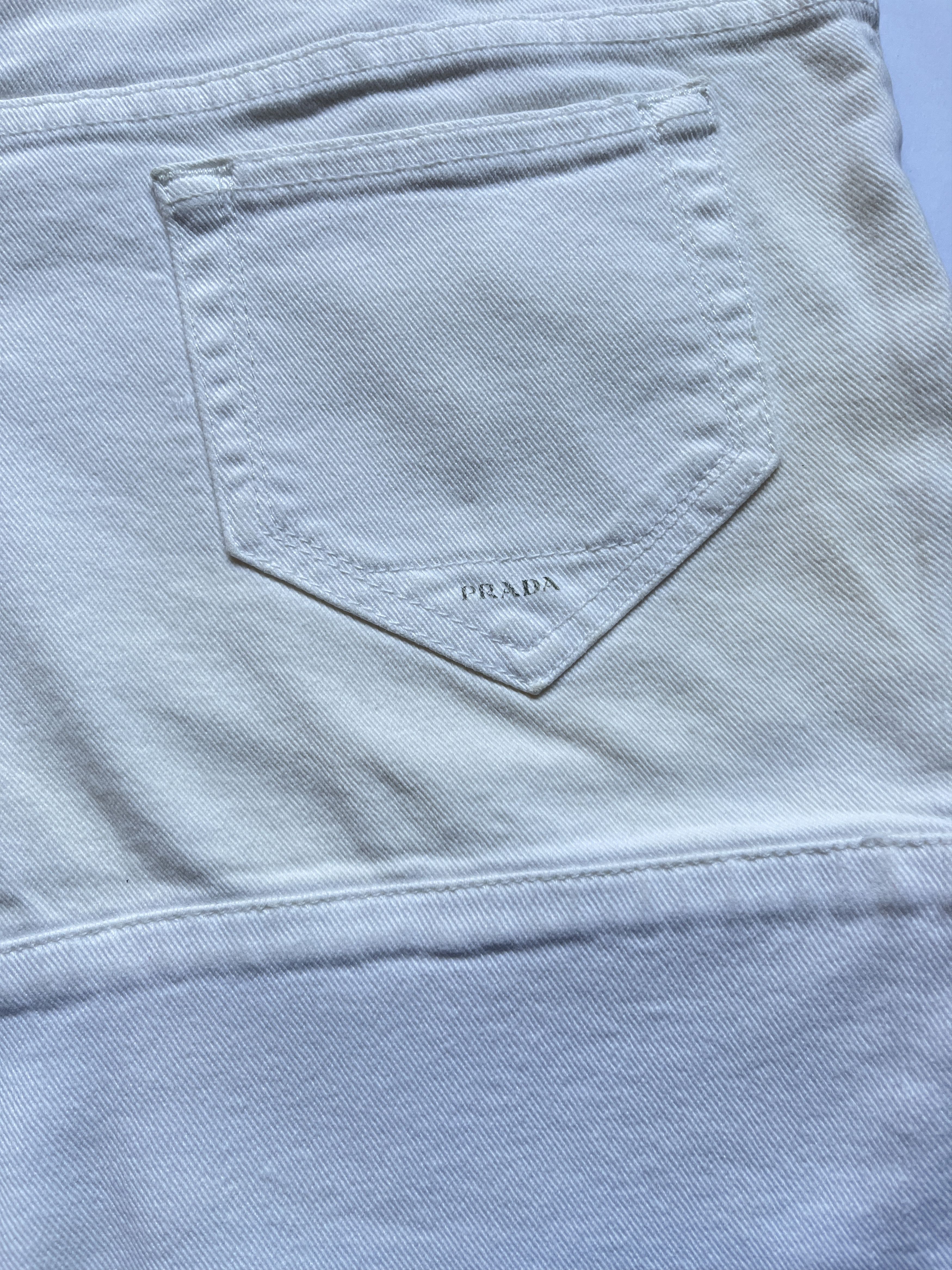 Prada ⚡️QUICK SALE⚡️2006 Prada White Shorts Size 27" / US 4 / IT 40 - 9 Thumbnail