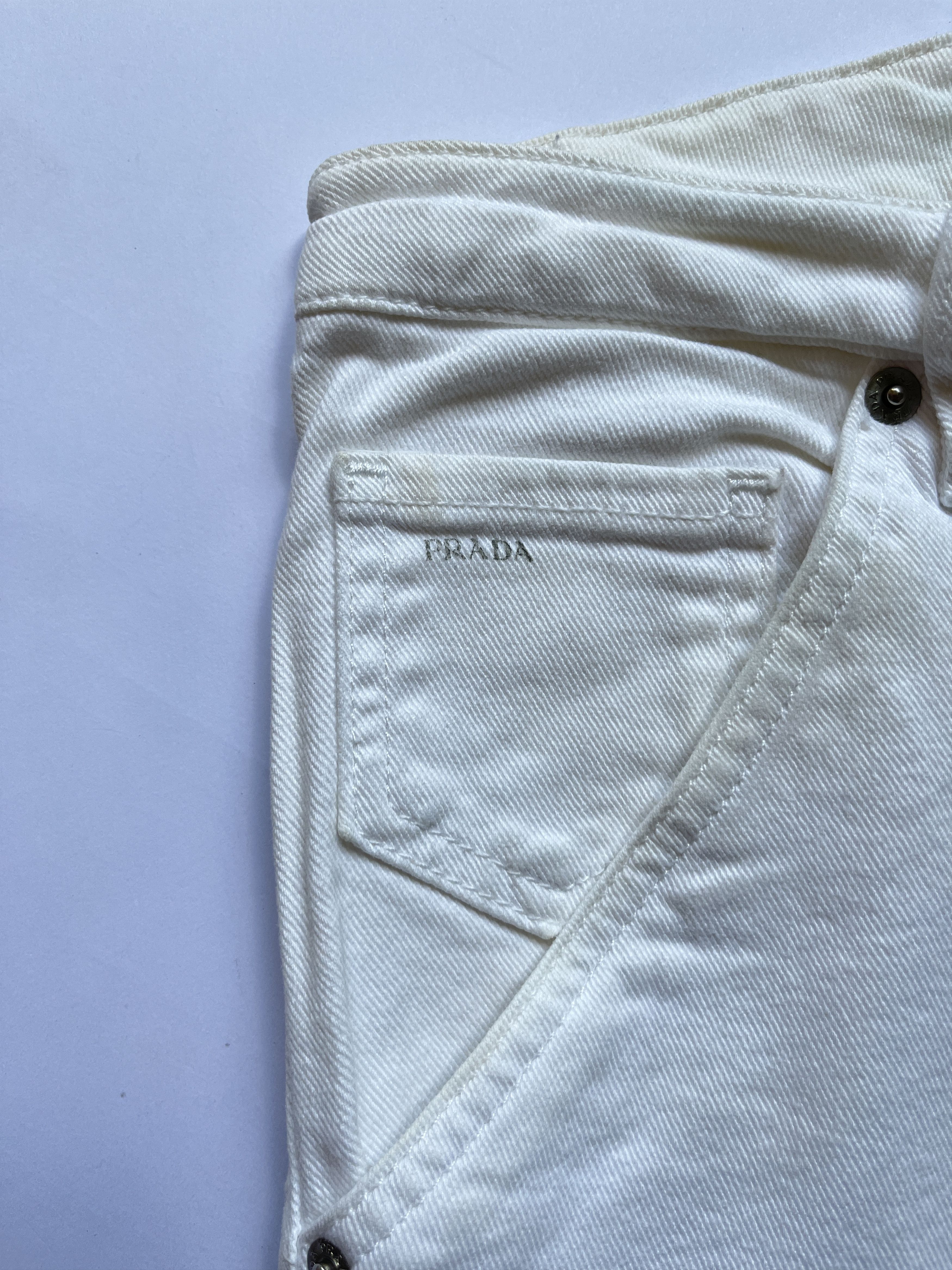 Prada ⚡️QUICK SALE⚡️2006 Prada White Shorts Size 27" / US 4 / IT 40 - 3 Thumbnail