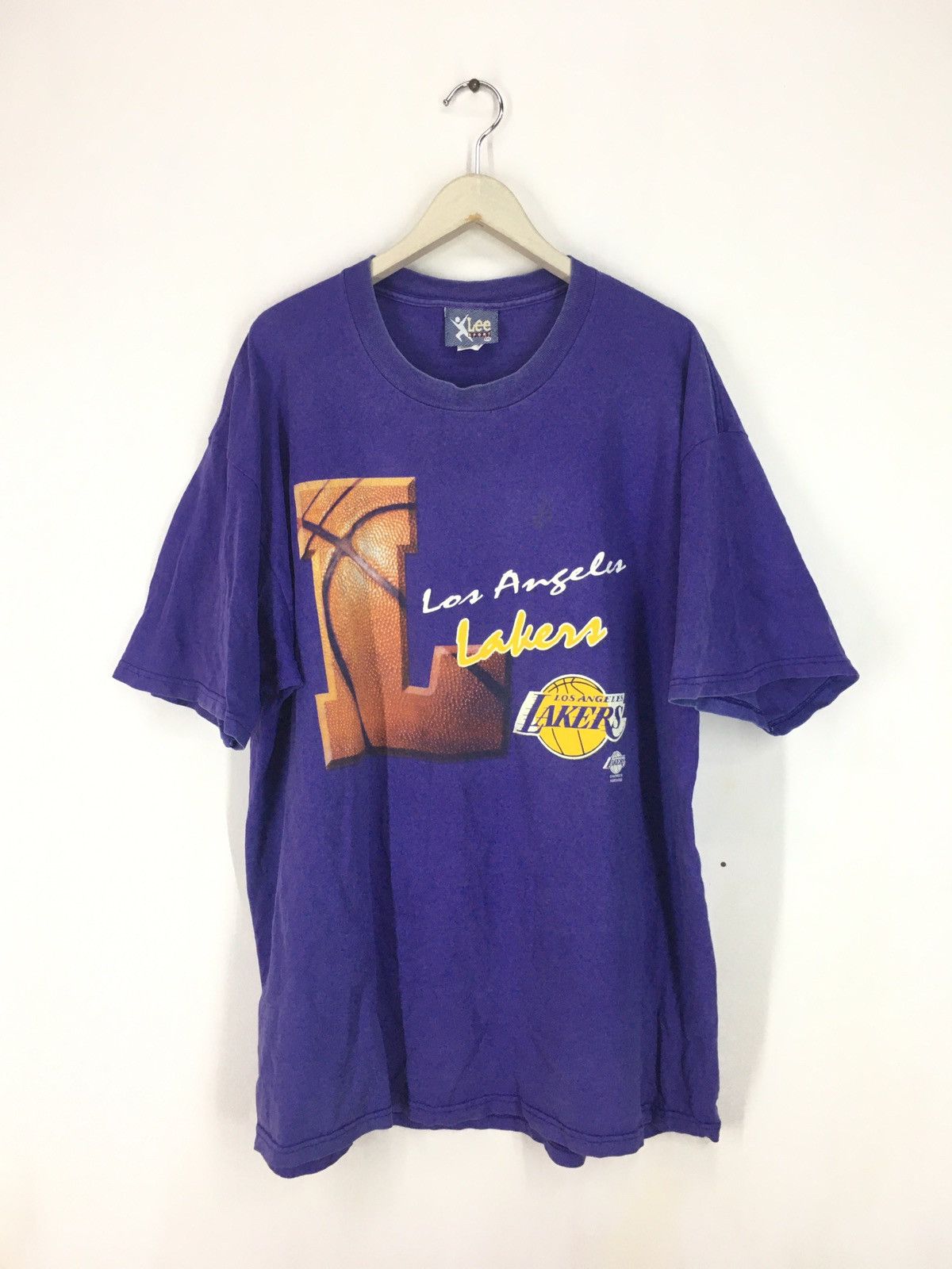 Image of L A Lakers x NBA Vintage 90's Los Angeles Lakers Nba T Shirt in Purple, Men's (Size 2XL)