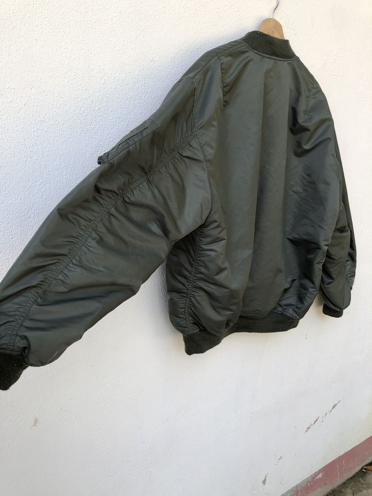 Japanese Brand 🔥Japanese Brand Uniqlo Bomber Jacket Size US XL / EU 56 / 4 - 4 Thumbnail