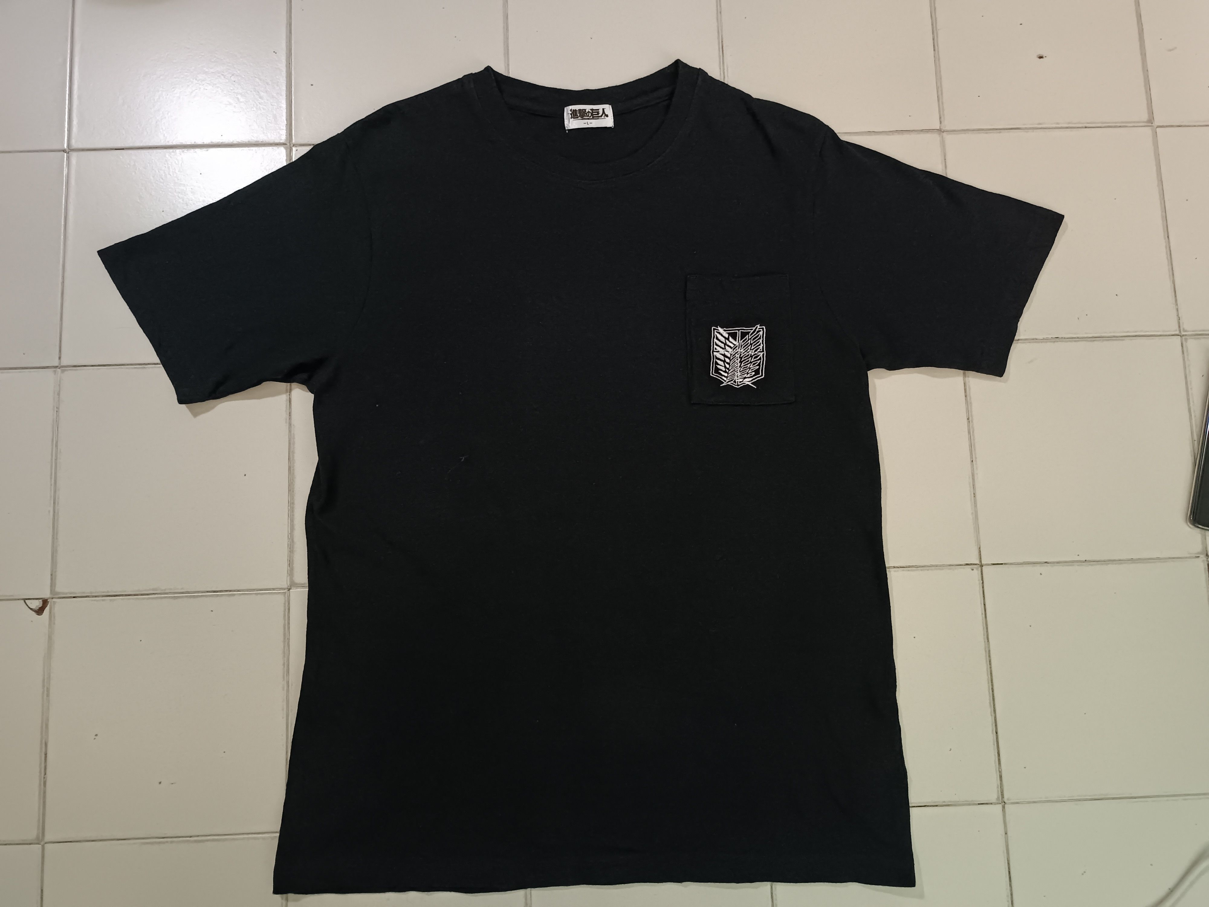 Anime Anime Attack On Titan - Eren Yeager and Levi Tee Shirt Size US L / EU 52-54 / 3 - 5 Thumbnail