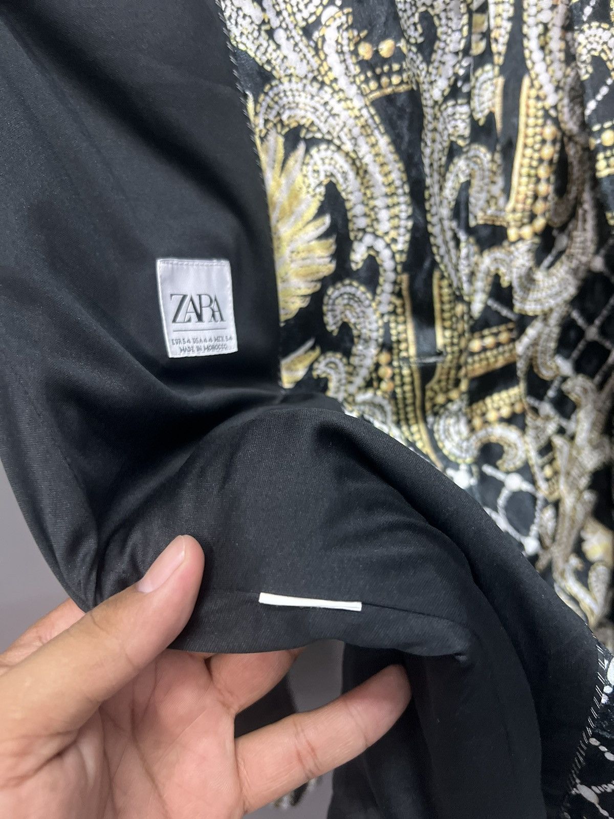 Zara ARCHIVE ZARA VELVET COATS Size 44S - 14 Thumbnail