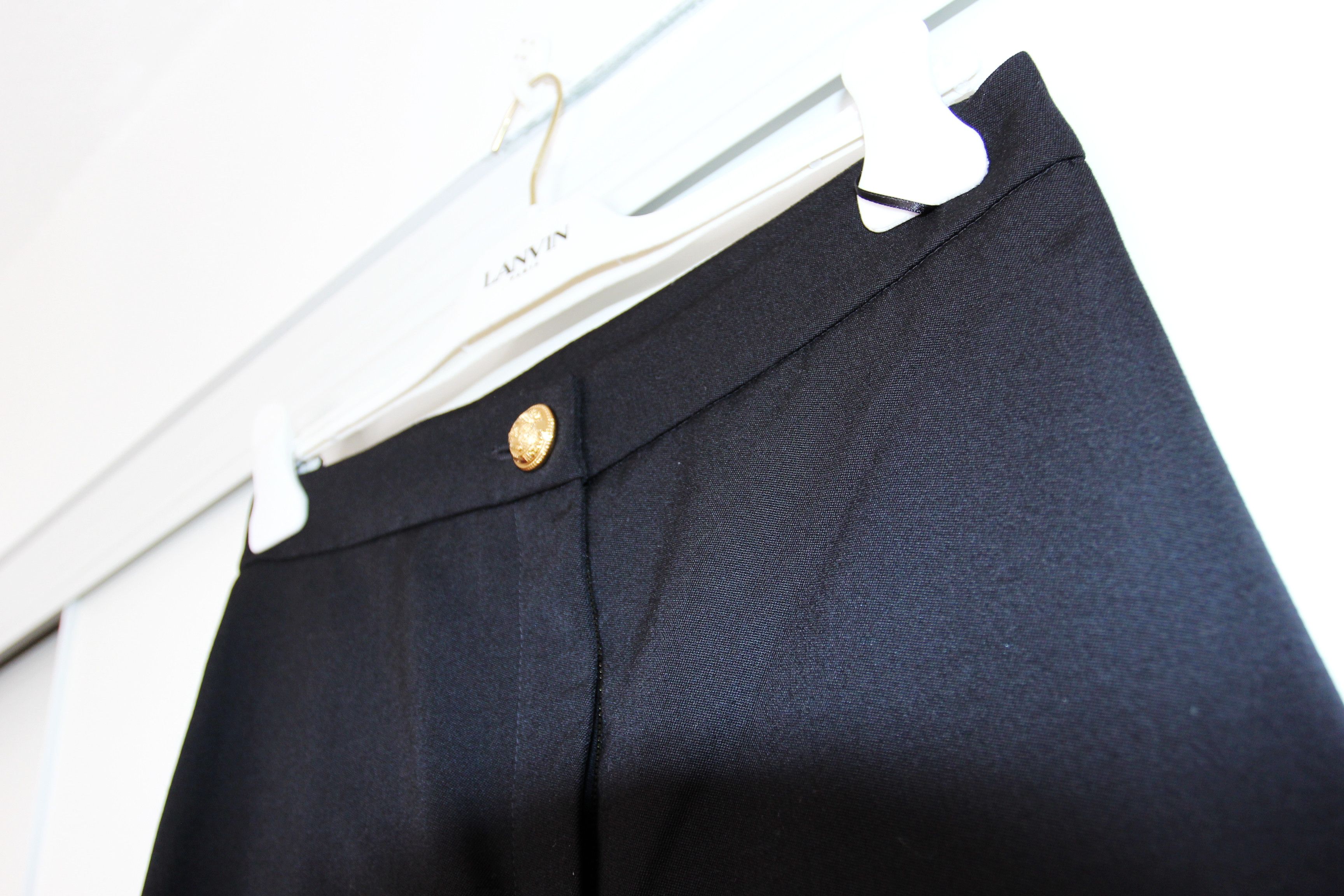 Balmain BNWT SS21 BALMAIN WOOL HIGH WAISTED BIKE SHORTS 40 Size 27" / US 4 / IT 40 - 4 Thumbnail
