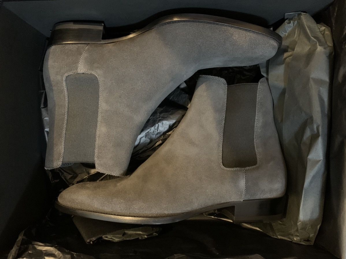 image of Saint Laurent Paris suede Wyatt 30 Chelsea Boot in Dark Gray, Men's (Size 7)