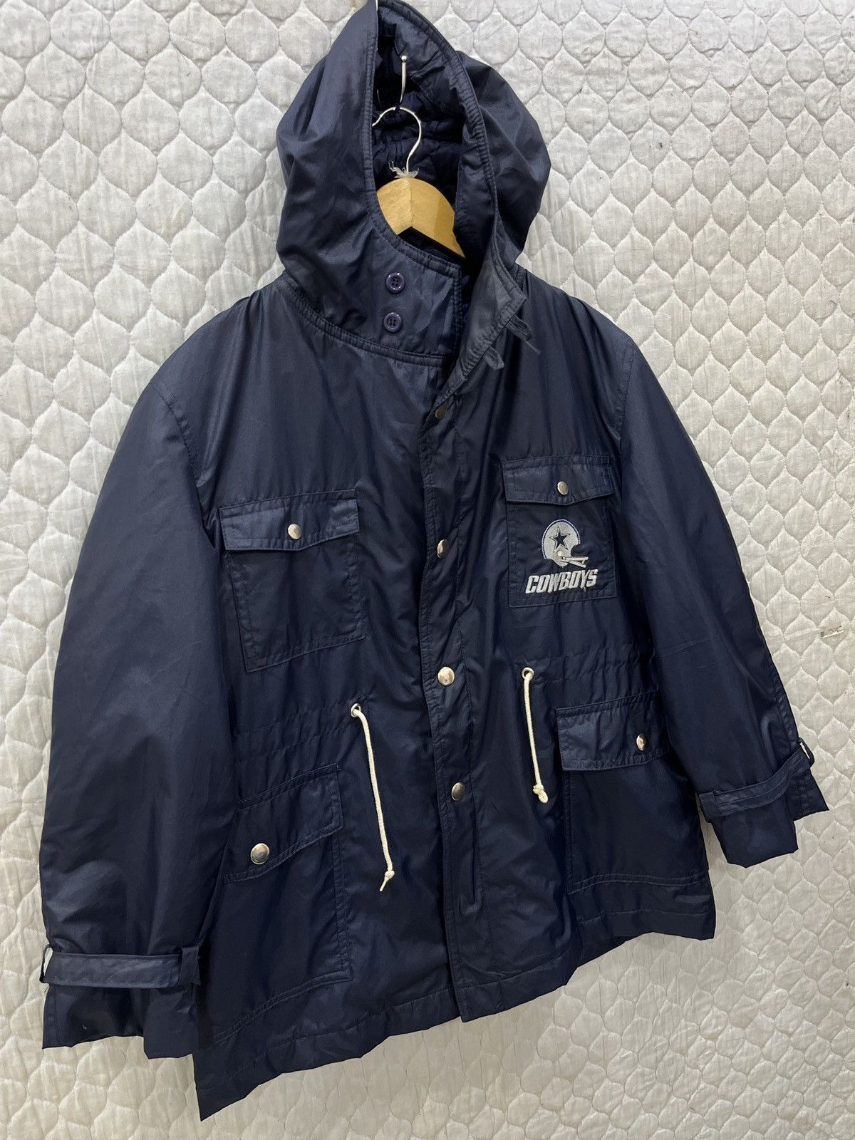 NFL (Cccc). VINTAGE NFL COWBOYS JACKET Size US M / EU 48-50 / 2 - 3 Thumbnail