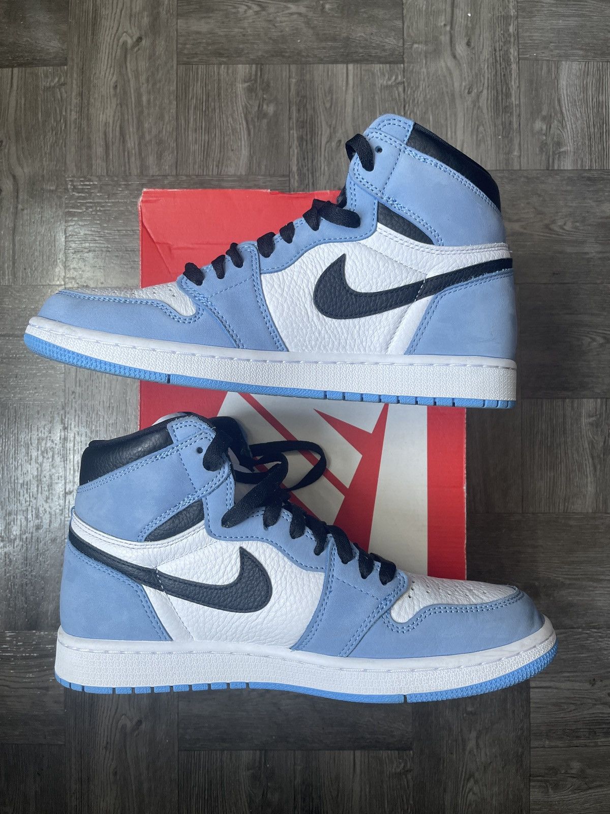 Jordan Brand Air Jordan 1 “University Blue” Size US 10 / EU 43 - 2 Thumbnail