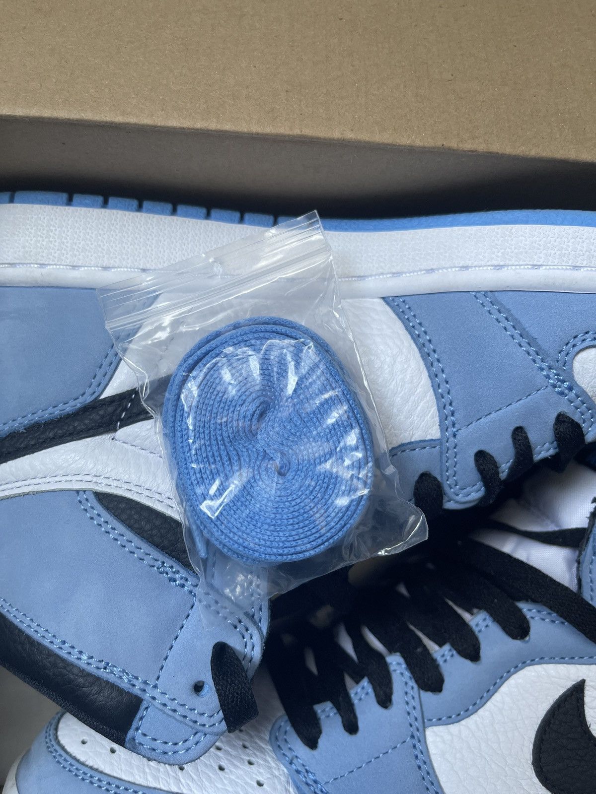 Jordan Brand Air Jordan 1 “University Blue” Size US 10 / EU 43 - 3 Thumbnail