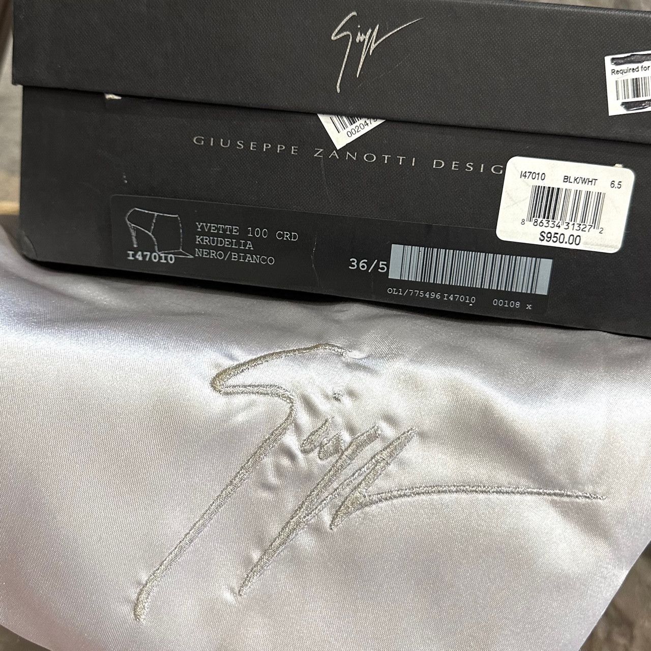 Giuseppe Zanotti Giuseppe Zanotti Black Ivory Python Yvette 100 Booties Size US 6.5 / IT 36.5 - 11 Thumbnail