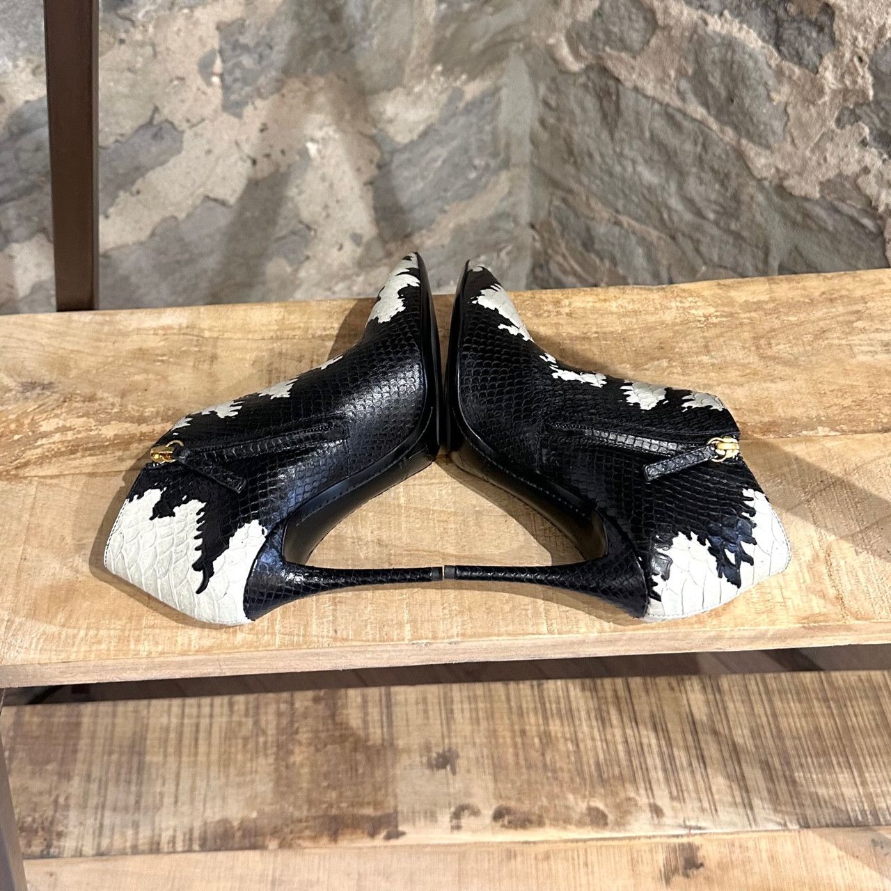 Giuseppe Zanotti Giuseppe Zanotti Black Ivory Python Yvette 100 Booties Size US 6.5 / IT 36.5 - 8 Thumbnail