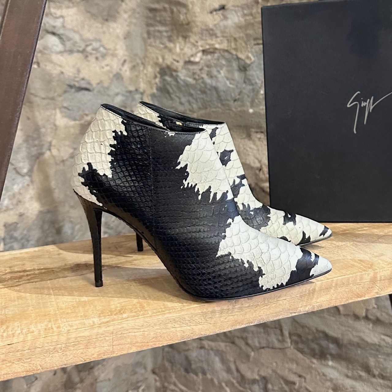 Giuseppe Zanotti Giuseppe Zanotti Black Ivory Python Yvette 100 Booties Size US 6.5 / IT 36.5 - 1 Thumbnail