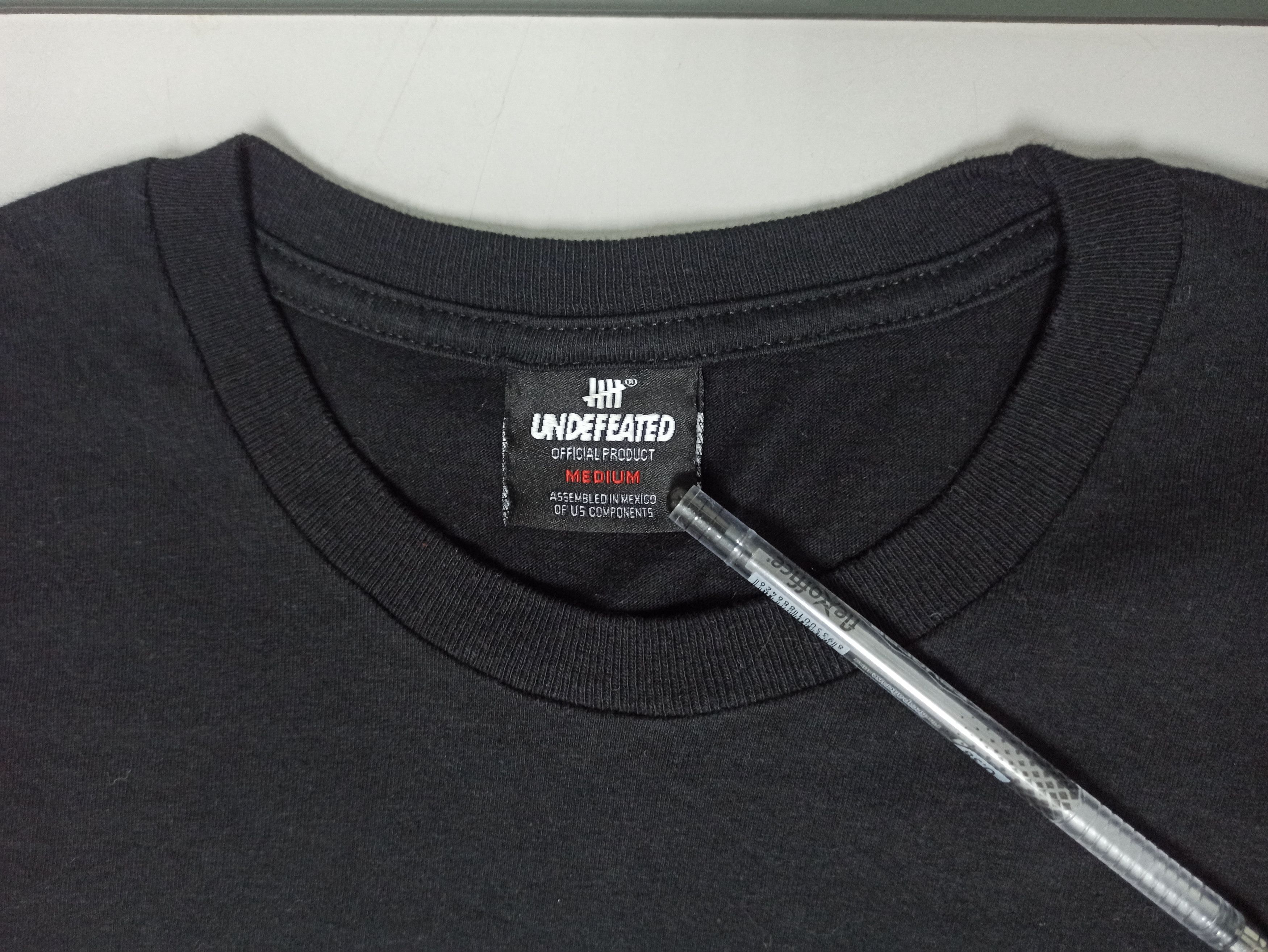 Undefeated ♦️VINTAGE UNDEFEATED X TYLER JAMES Size US M / EU 48-50 / 2 - 4 Thumbnail