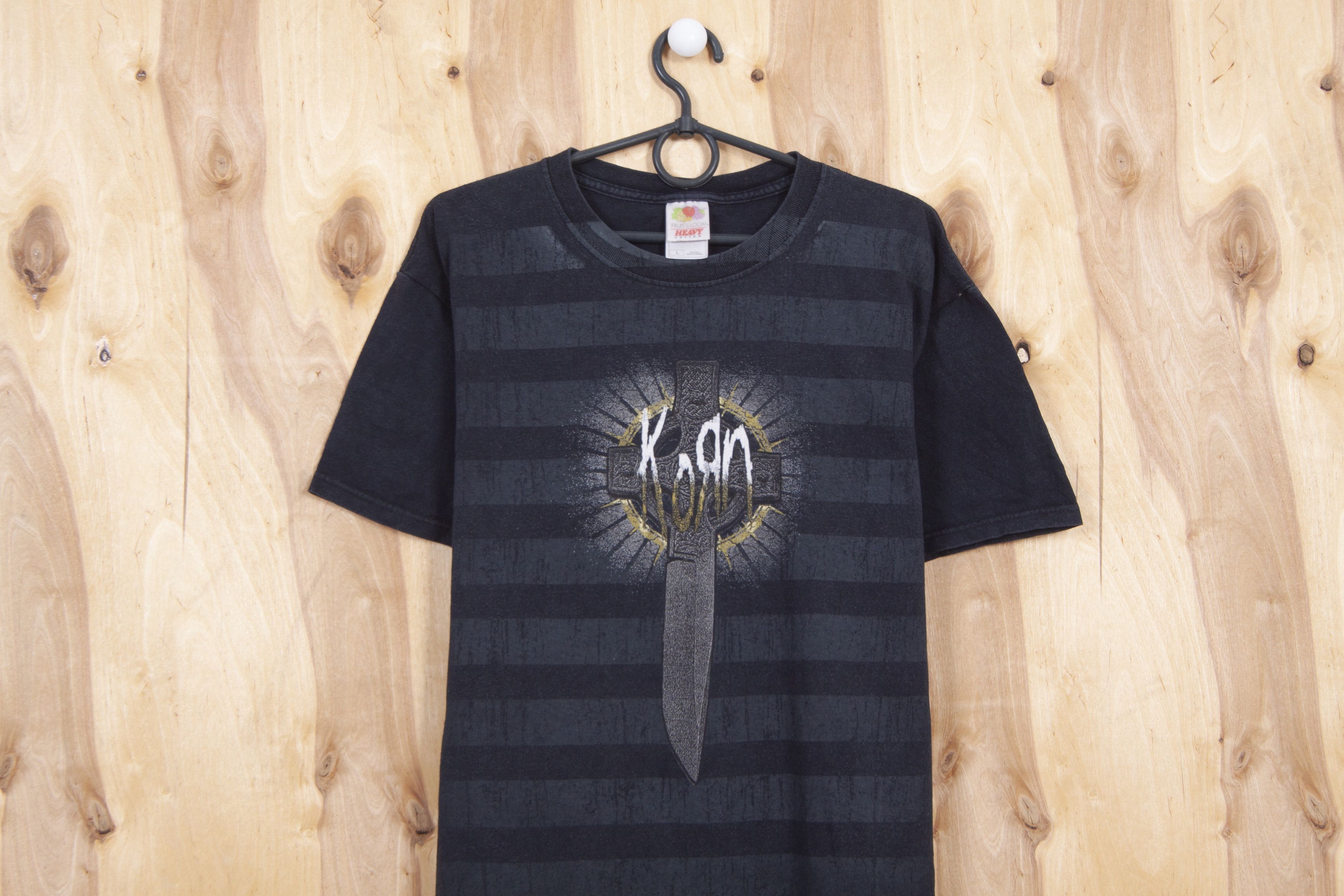 00s Vintage Korn Sword Metal Rock T-shirt Tee Faded