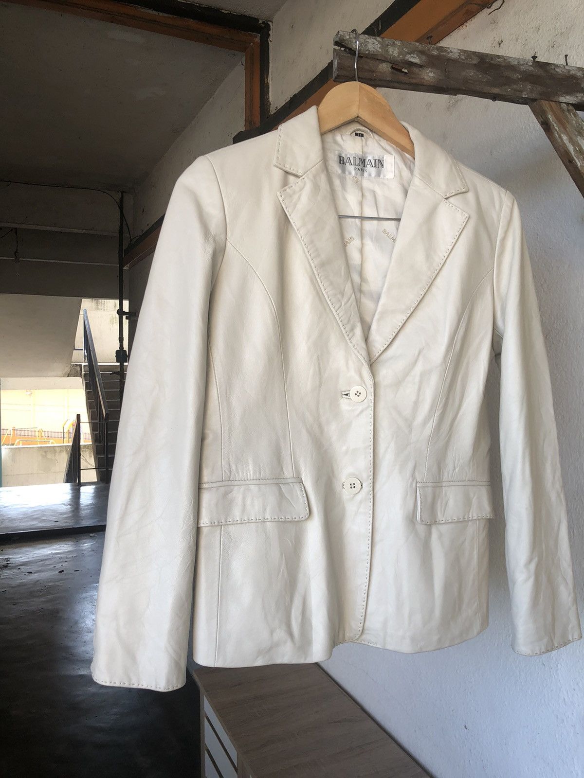 Balmain Vtg Balmain Paris Leather Cream Single Breasted Blazer Size M / US 6-8 / IT 42-44 - 6 Thumbnail