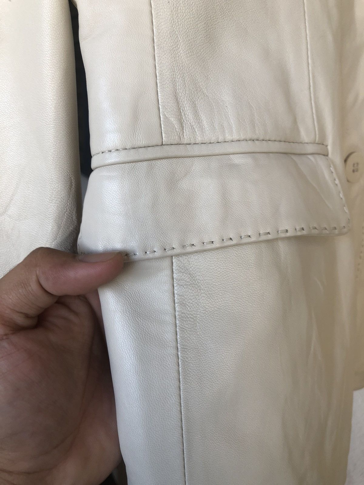 Balmain Vtg Balmain Paris Leather Cream Single Breasted Blazer Size M / US 6-8 / IT 42-44 - 12 Thumbnail