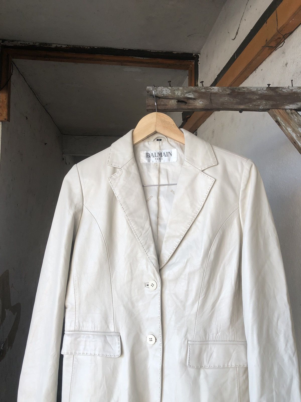 Balmain Vtg Balmain Paris Leather Cream Single Breasted Blazer Size M / US 6-8 / IT 42-44 - 5 Thumbnail