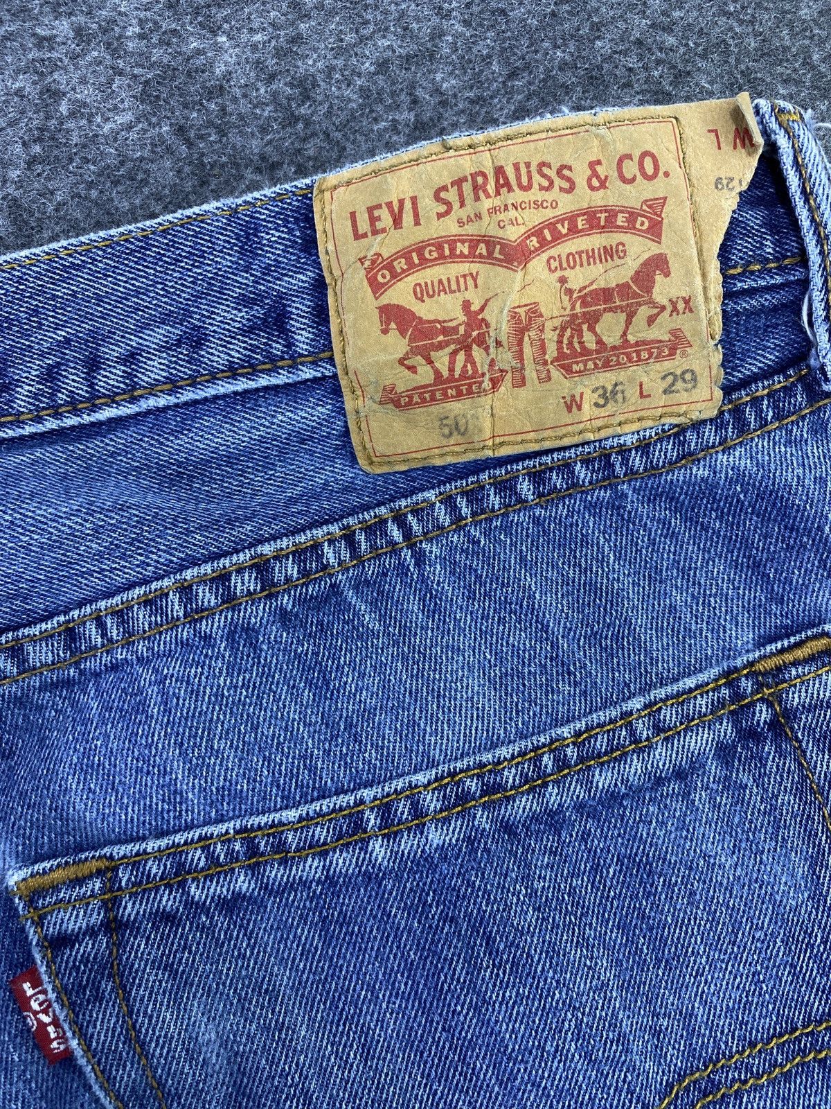 Levi's VINTAGE LEVI'S 501 DISTRESS BLUE JEANS - J659 Size US 36 / EU 52 - 9 Thumbnail