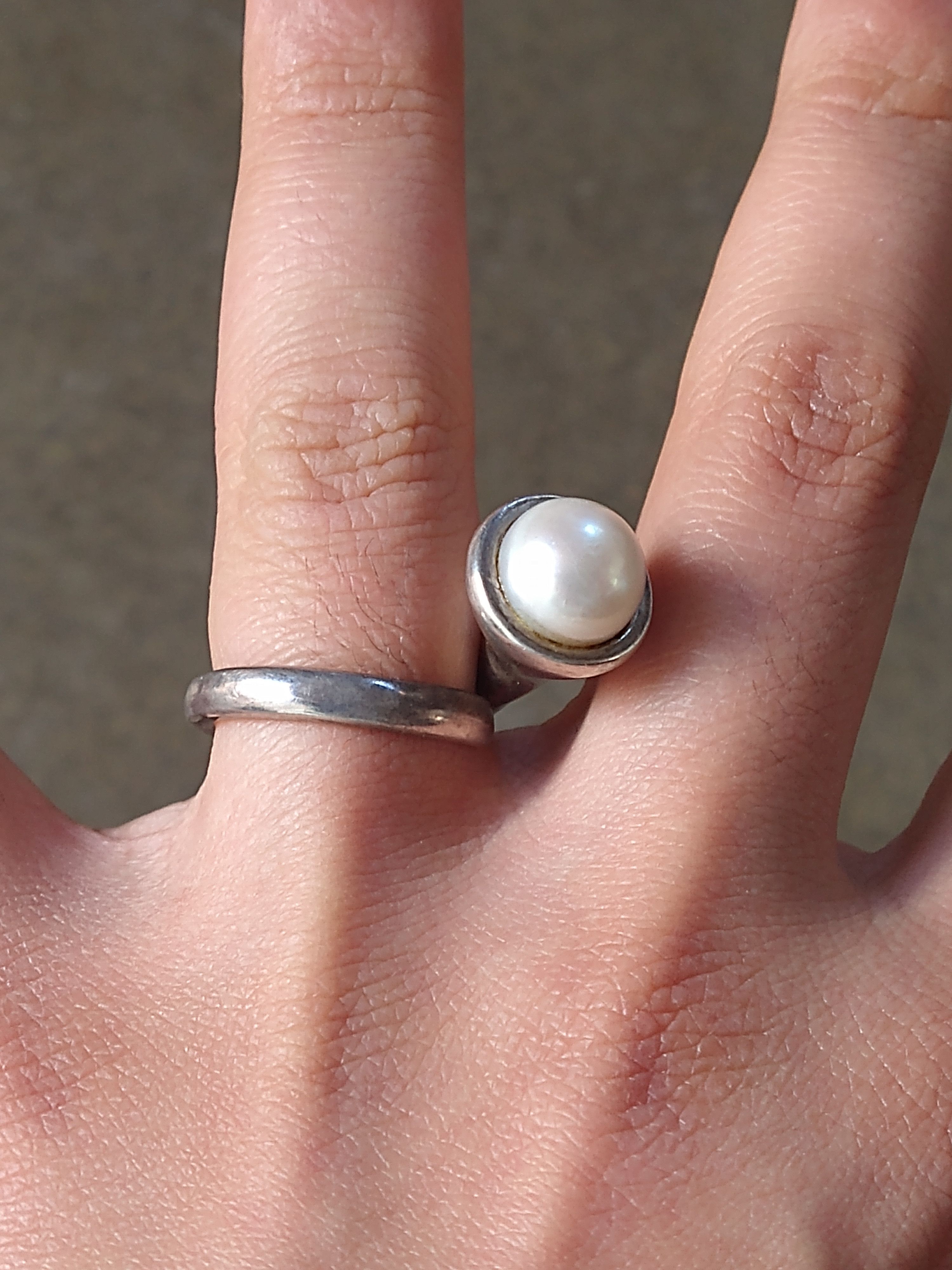Other Vintage Sterling Silver Ring Pearl Size 8 Modern Abstract Size ONE SIZE - 17 Thumbnail