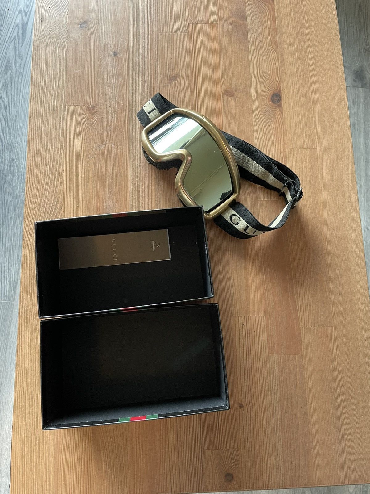 Gucci Gold and Black Ski Goggles Size ONE SIZE - 12 Thumbnail