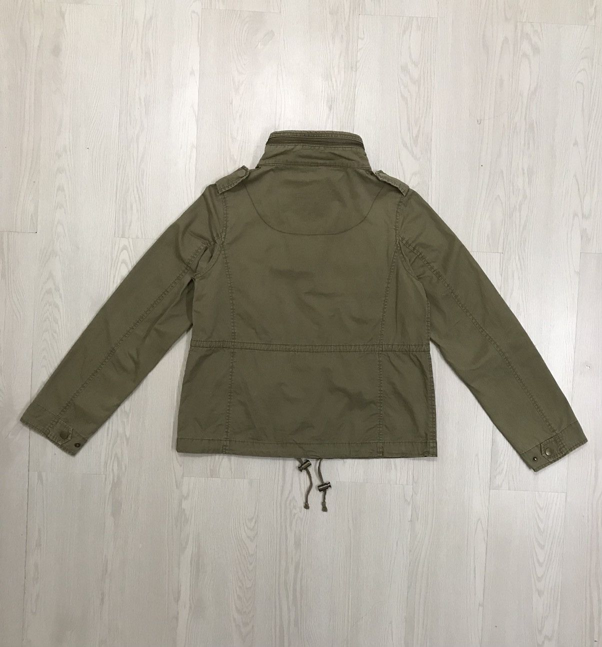 Japanese Brand × Vintage Vintage Military Jacket For Women Marshmallow Crown Size S / US 4 / IT 40 - 2 Thumbnail