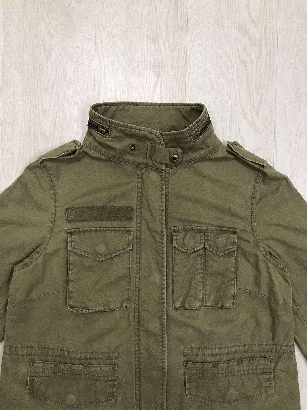 Japanese Brand × Vintage Vintage Military Jacket For Women Marshmallow Crown Size S / US 4 / IT 40 - 6 Thumbnail
