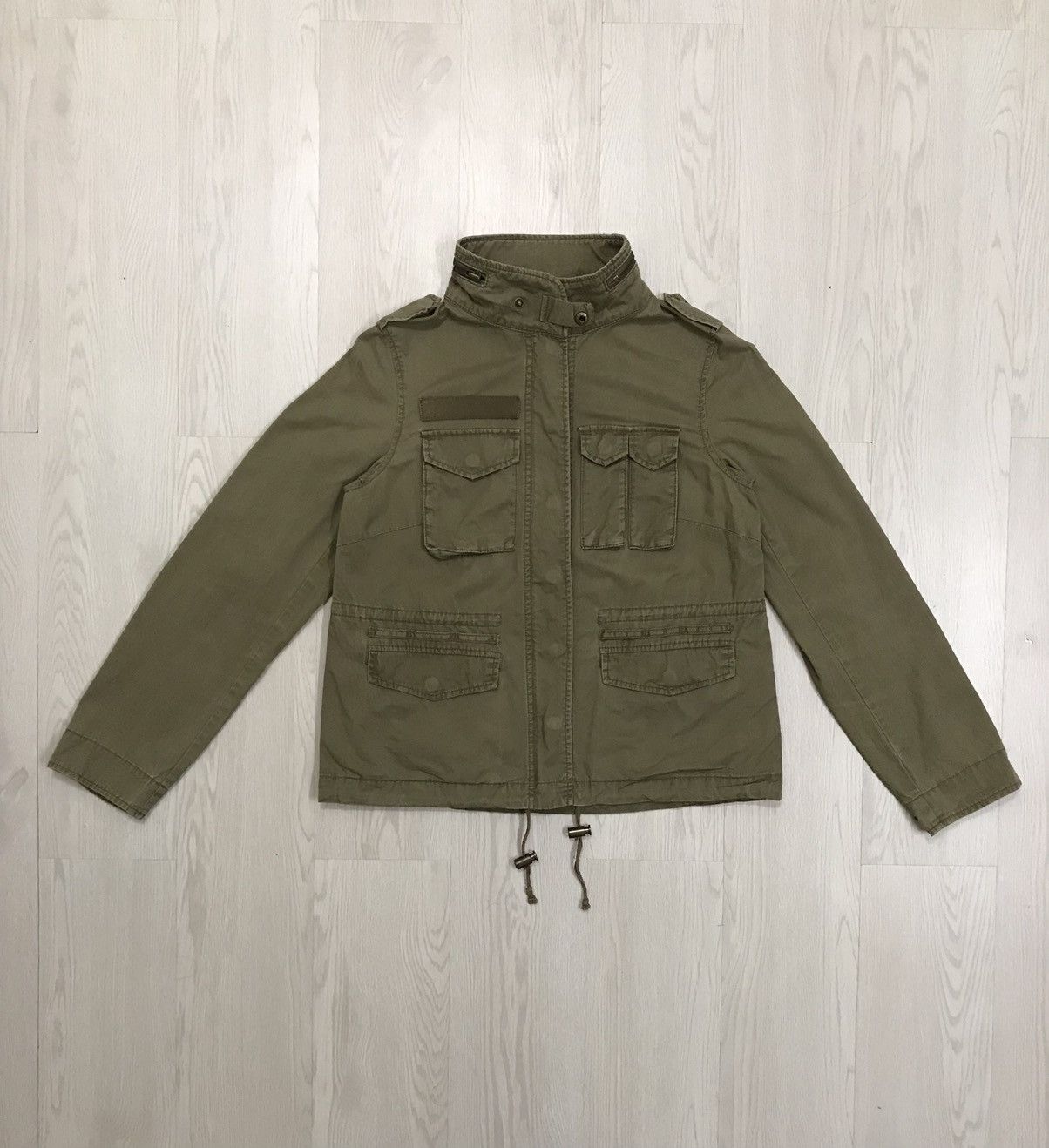 Japanese Brand × Vintage Vintage Military Jacket For Women Marshmallow Crown Size S / US 4 / IT 40 - 1 Thumbnail