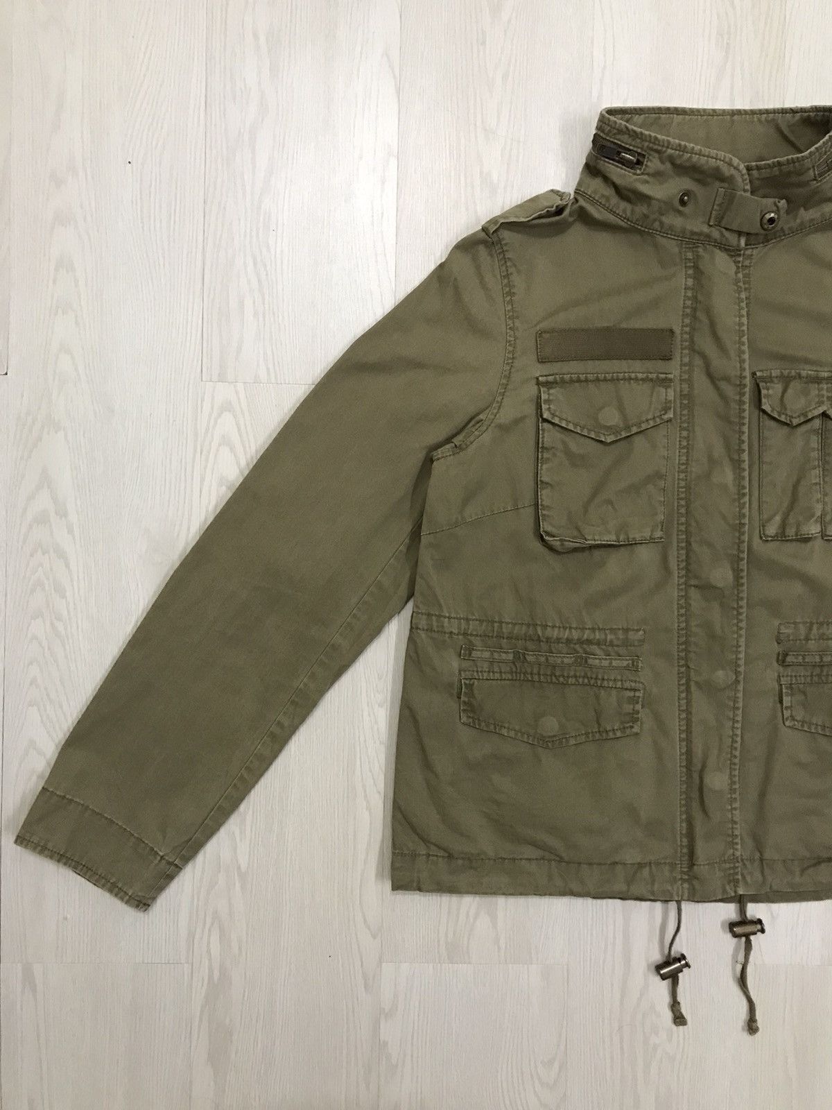 Japanese Brand × Vintage Vintage Military Jacket For Women Marshmallow Crown Size S / US 4 / IT 40 - 4 Thumbnail