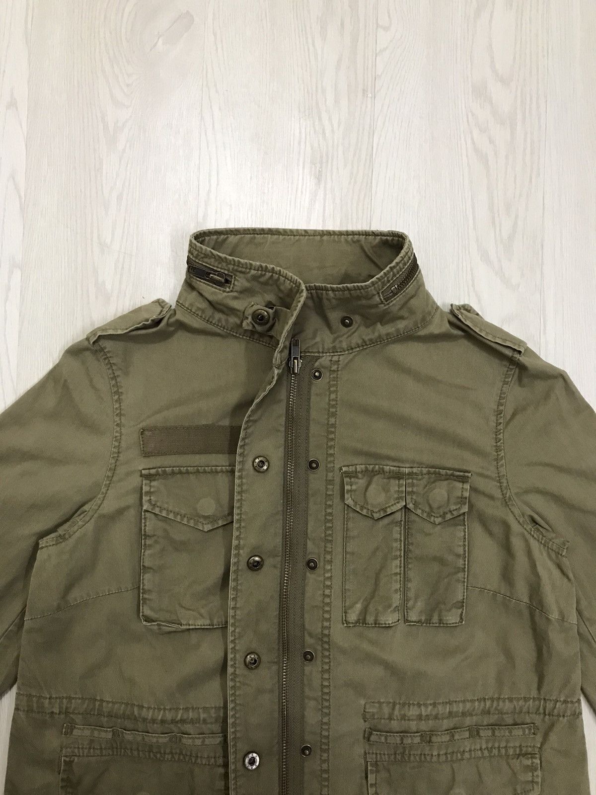 Japanese Brand × Vintage Vintage Military Jacket For Women Marshmallow Crown Size S / US 4 / IT 40 - 11 Thumbnail