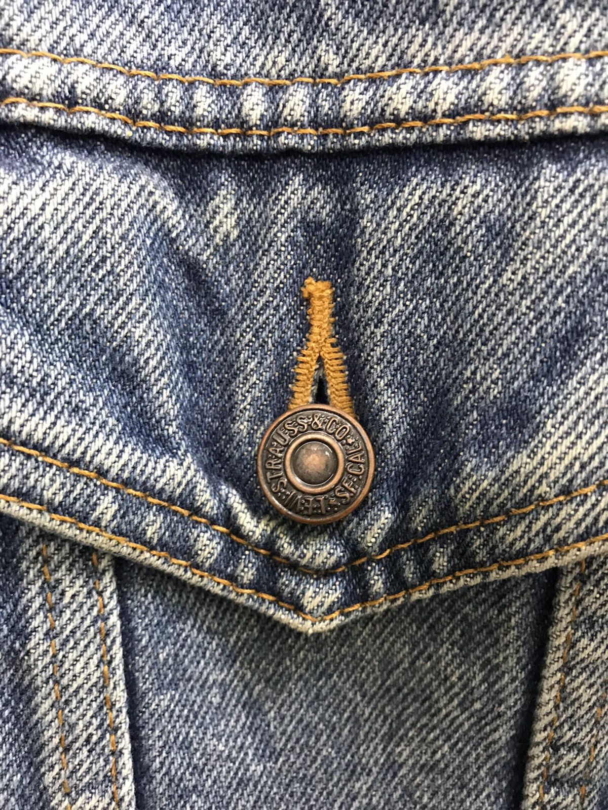 Levi's × Levi's Vintage Clothing × Vintage 💥RARE💥 Vintage Levis Denim Jacket Trucker Jacket Size US XL / EU 56 / 4 - 6 Thumbnail