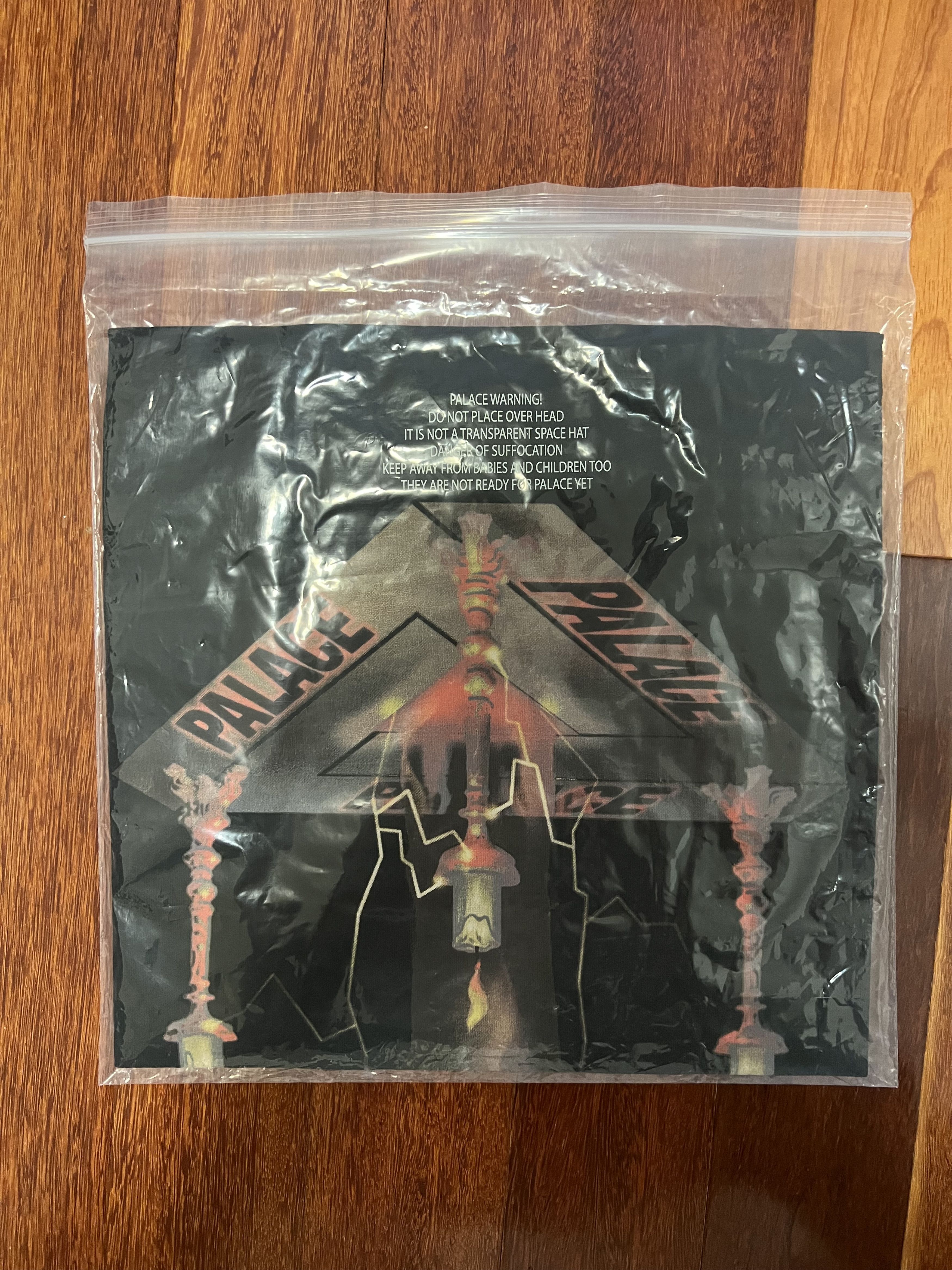 Palace 💚 2019 Palace Spooked T-Shirt Black Small NEW Size US S / EU 44-46 / 1 - 3 Thumbnail