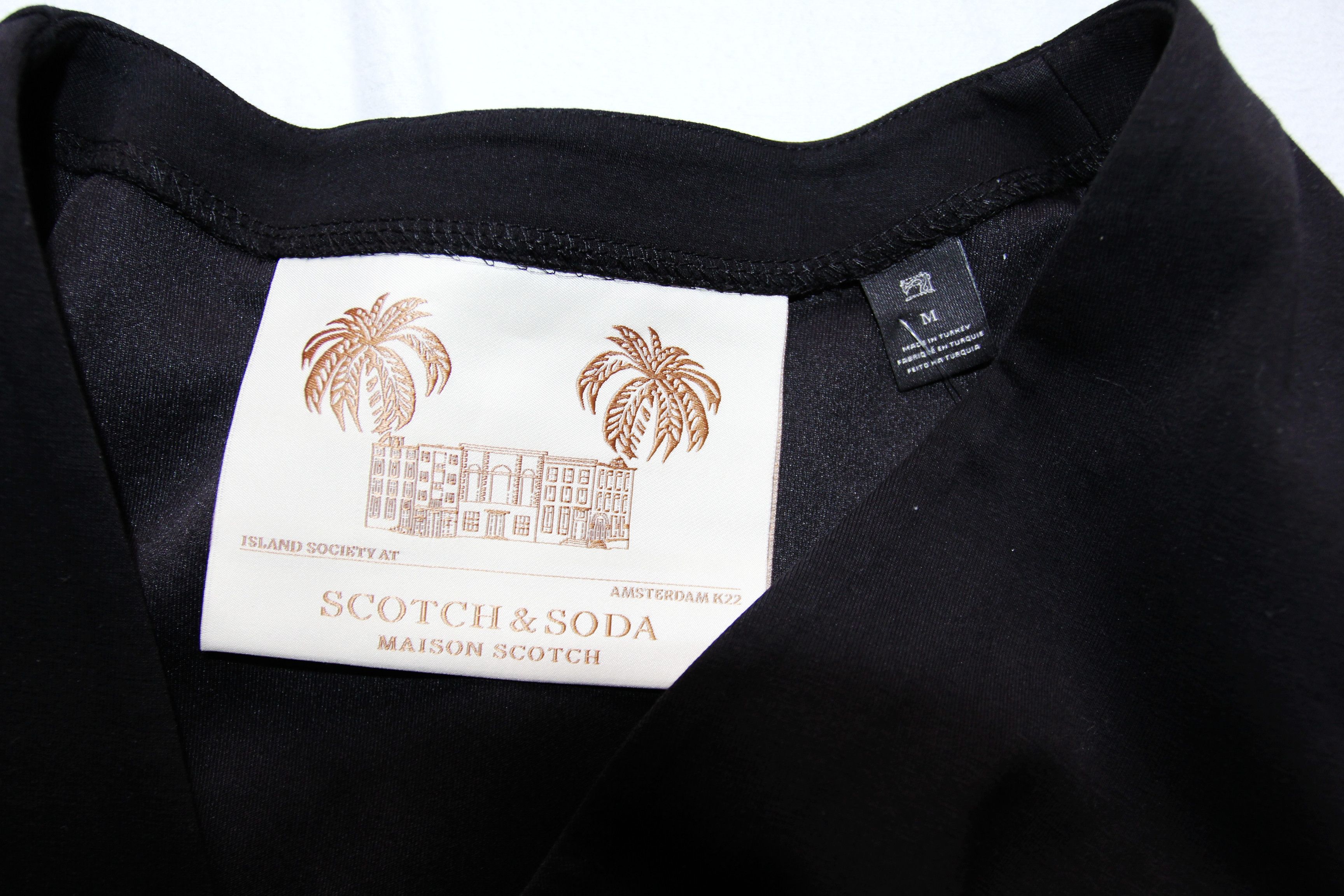 Scotch & Soda BNWT AW21 SCOTCH & SODA CROSSOVER PUFF-SHOULDER SWEATSHIRT M Size M / US 6-8 / IT 42-44 - 8 Thumbnail