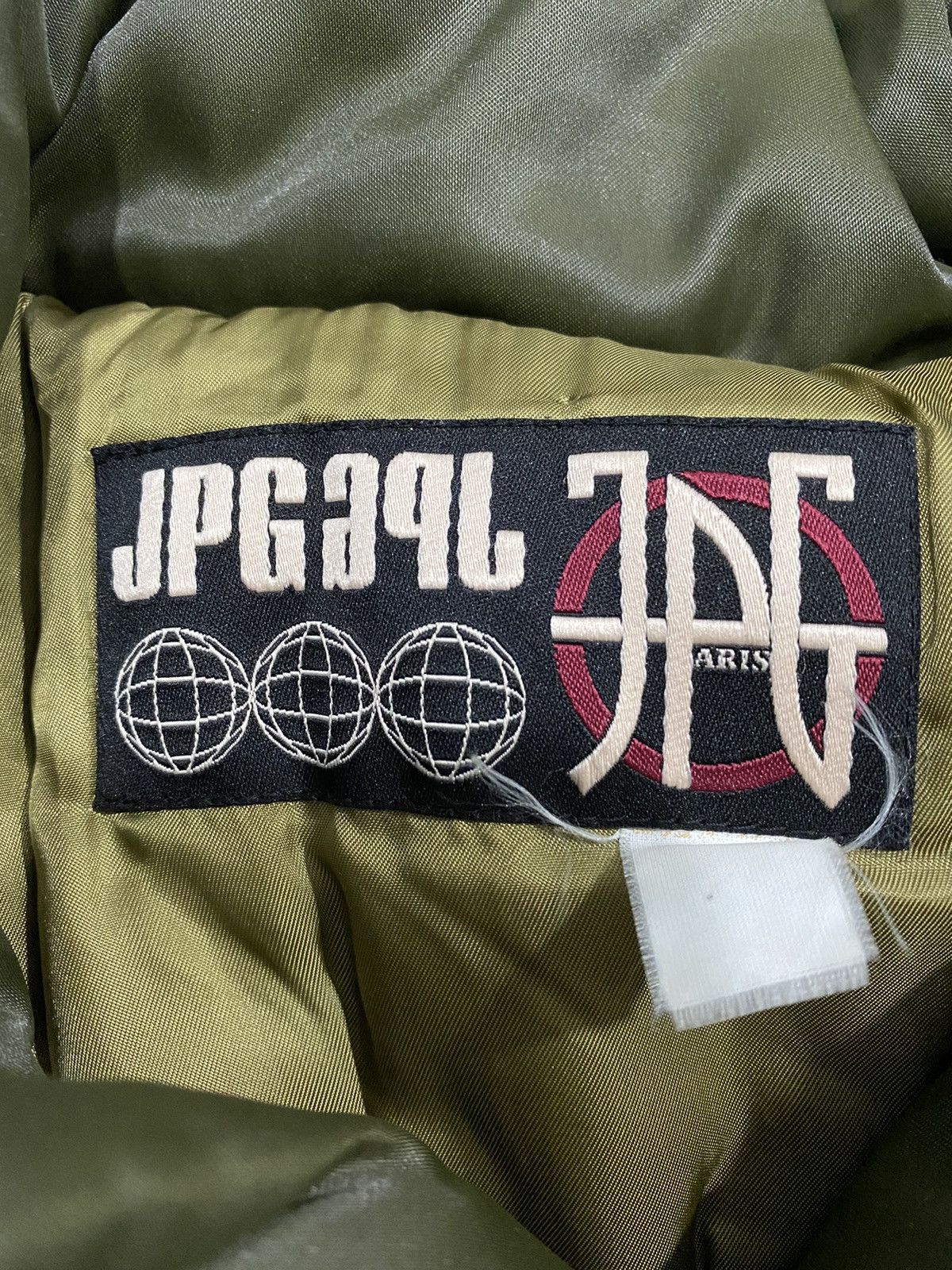 Jean Paul Gaultier Runway AW03 JPG Bondage Strap PufferJacket Size M / US 6-8 / IT 42-44 - 12 Thumbnail