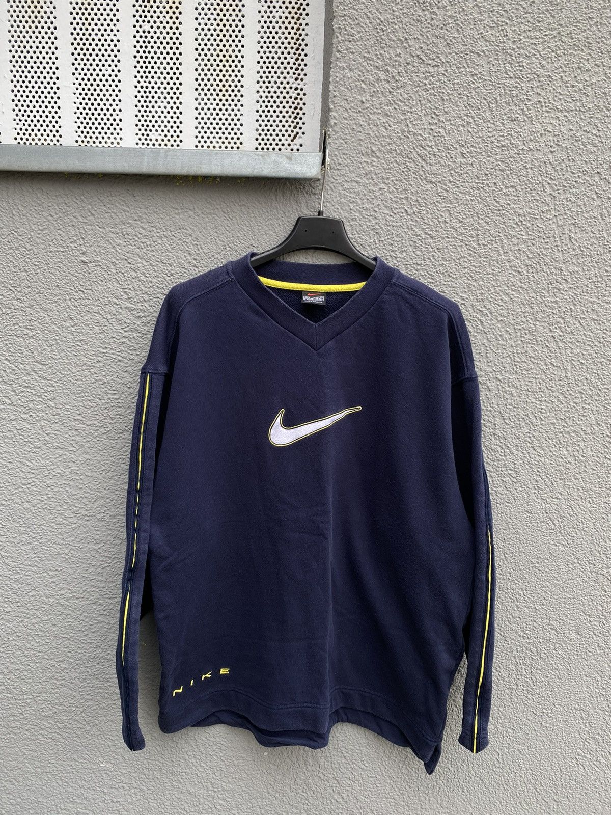 Nike × Vintage Vintage Nike Sweatshirt Big Logo Blue Size US S / EU 44-46 / 1 - 1 Thumbnail