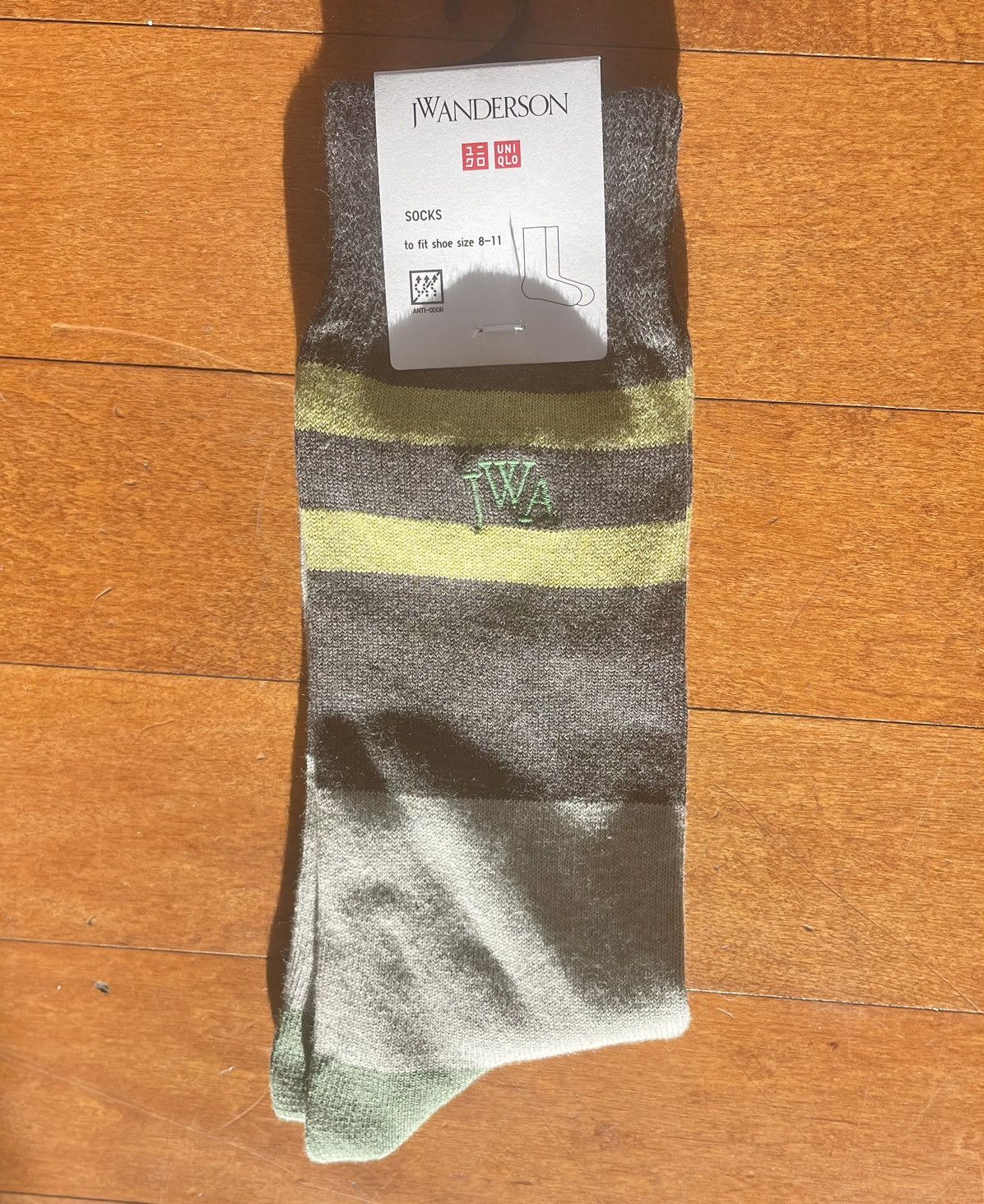 JW Anderson × Uniqlo Dark Gray Lined Color Block Socks Dress Crew Line Green Logo Size ONE SIZE - 2 Thumbnail