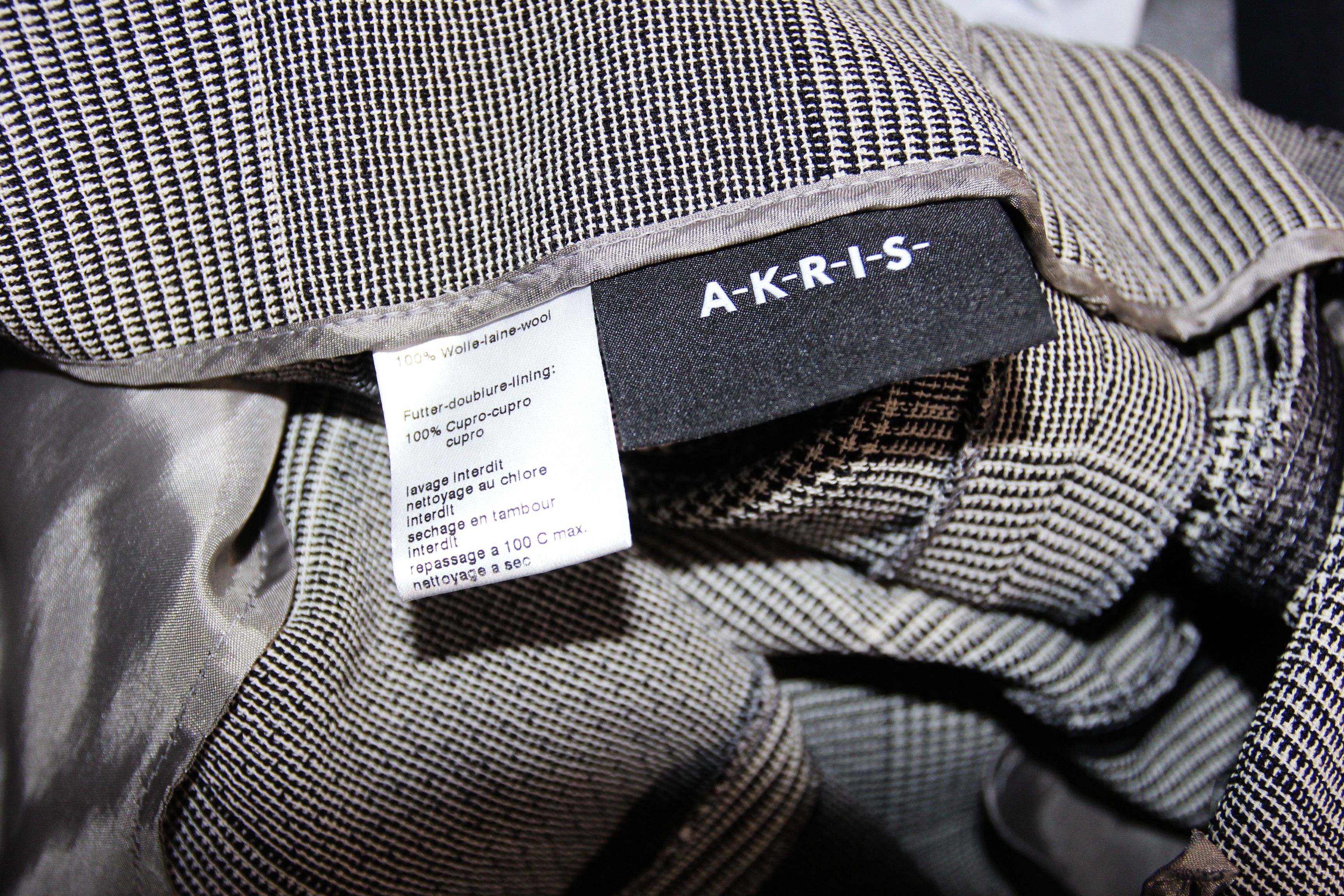 Akris BNWT SS20 AKRIS PLAID PANTS 10 Size 32" / US 10 / IT 46 - 7 Thumbnail