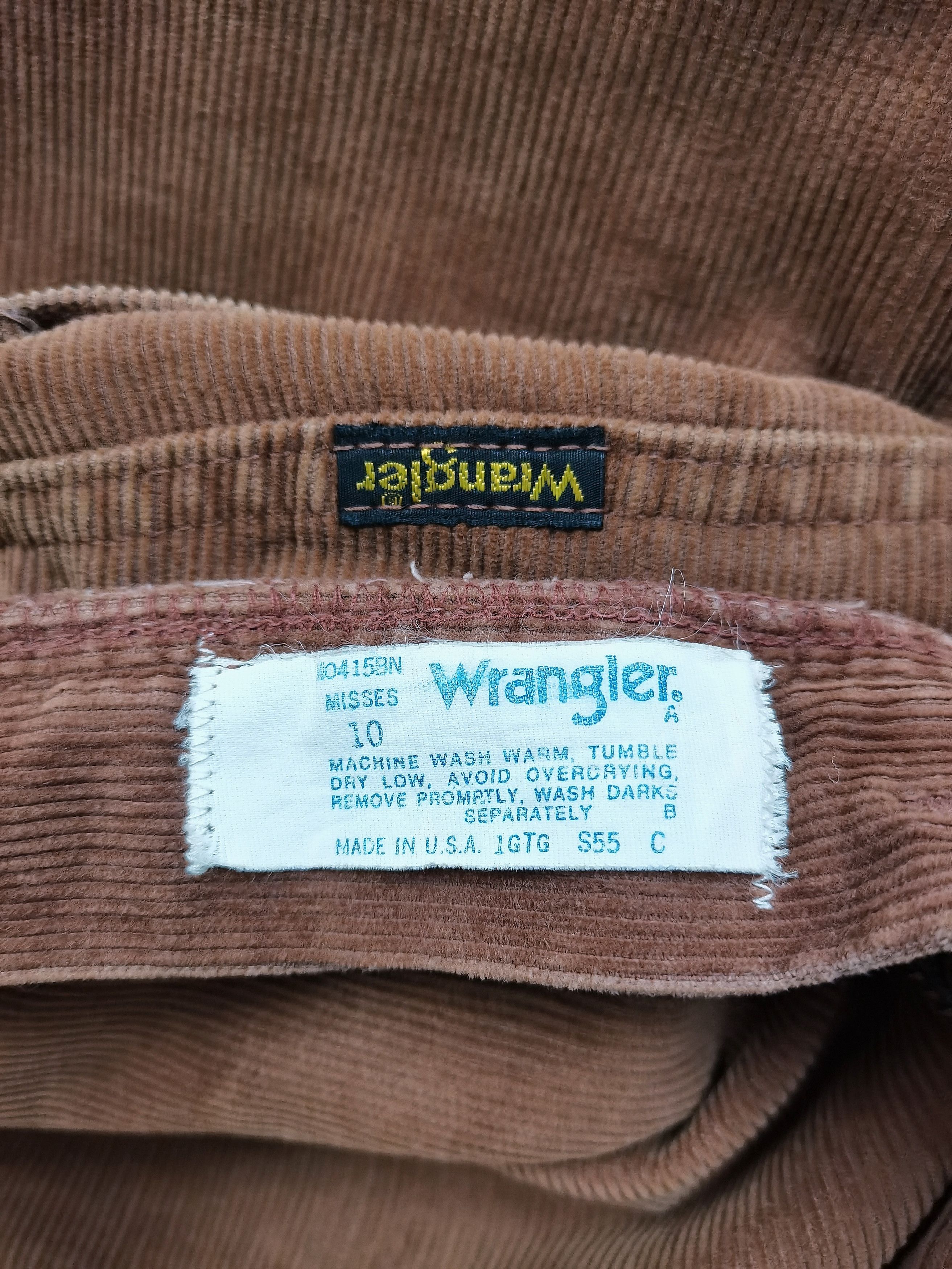 Wrangler Vintage WRANGLER Made in U.S.A. Talon Zipper Corduroy Jeans Size US 27 - 16 Thumbnail