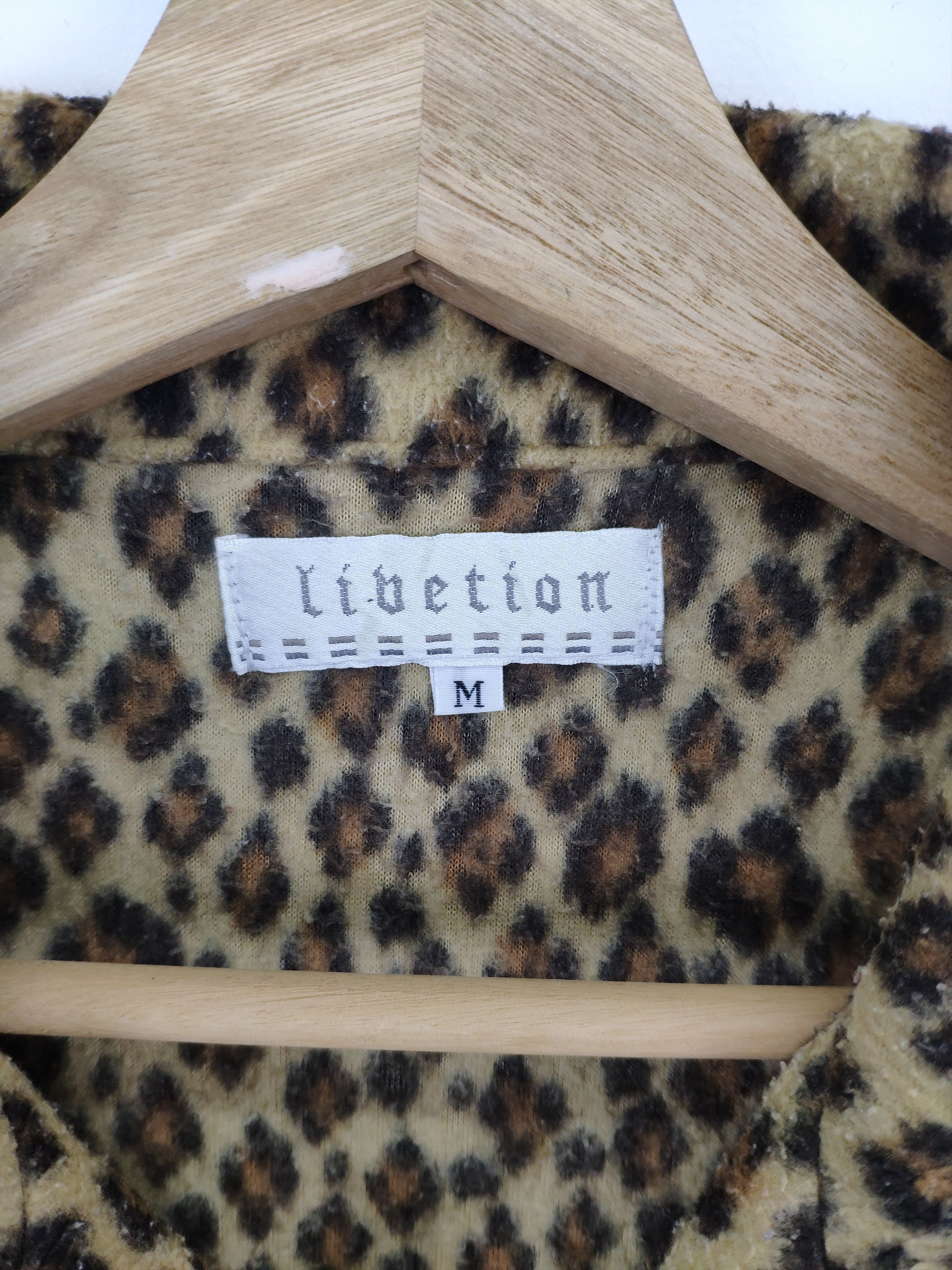 Japanese Brand × Vintage Vintage 90s Leopard Cardigan Fleece Printed Size US M / EU 48-50 / 2 - 9 Thumbnail