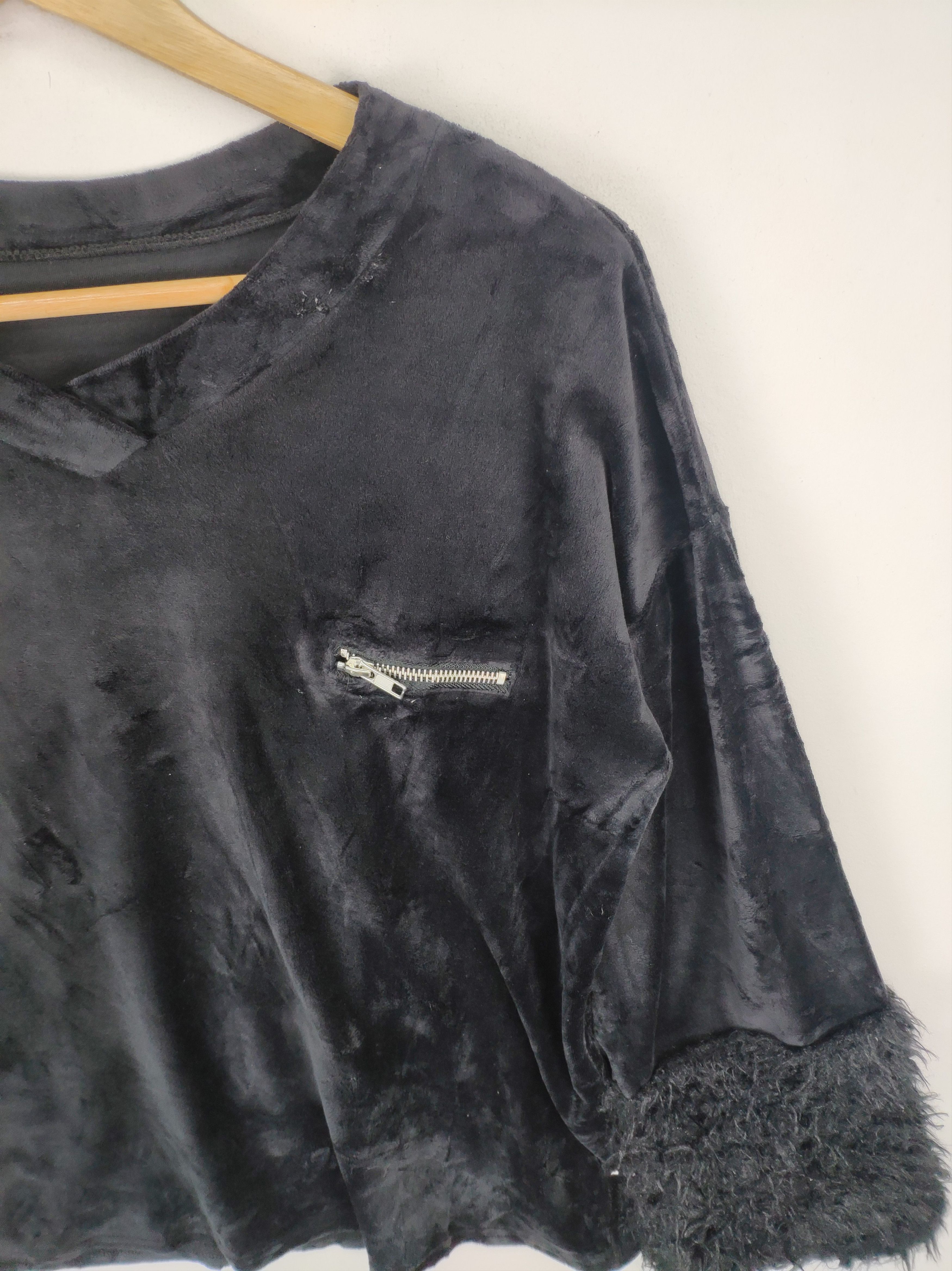 Japanese Brand × Vintage Vintage Long Sleeve Shirt Velvet Fur Sleeve Size M / US 6-8 / IT 42-44 - 11 Thumbnail