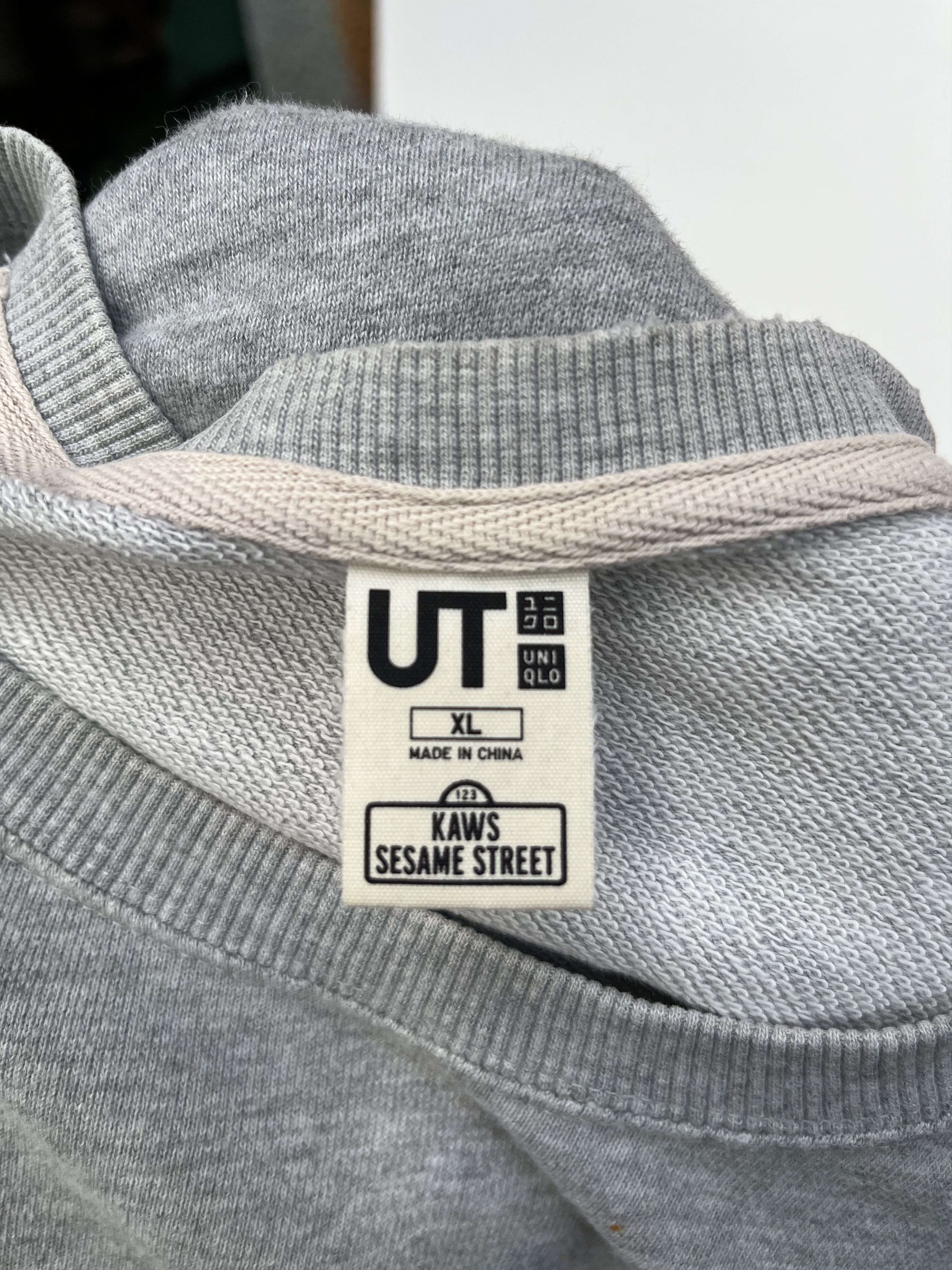 Japanese Brand Kaws x Sesame Street Sweatshirt Size US XL / EU 56 / 4 - 7 Thumbnail