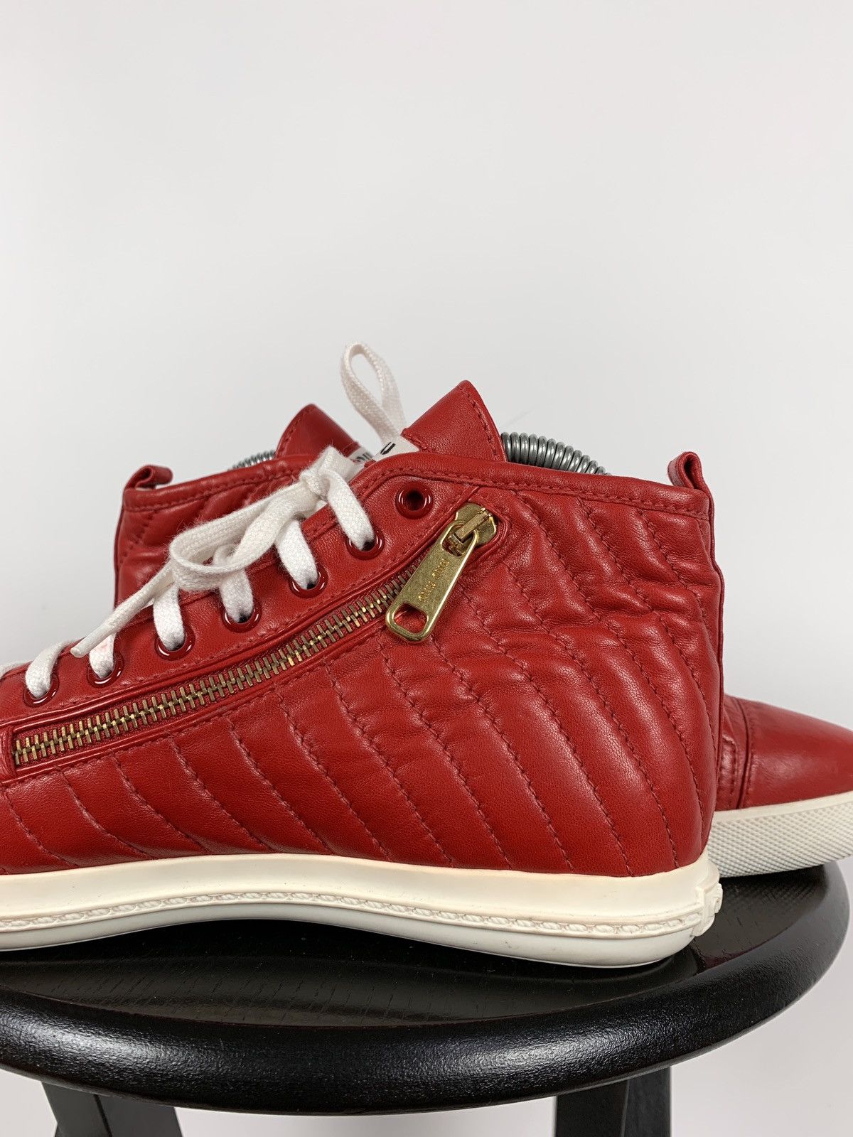 Miu Miu Miu Miu Quilted Red Leather Hi Top Sneakers Size US 7.5 / IT 37.5 - 17 Thumbnail