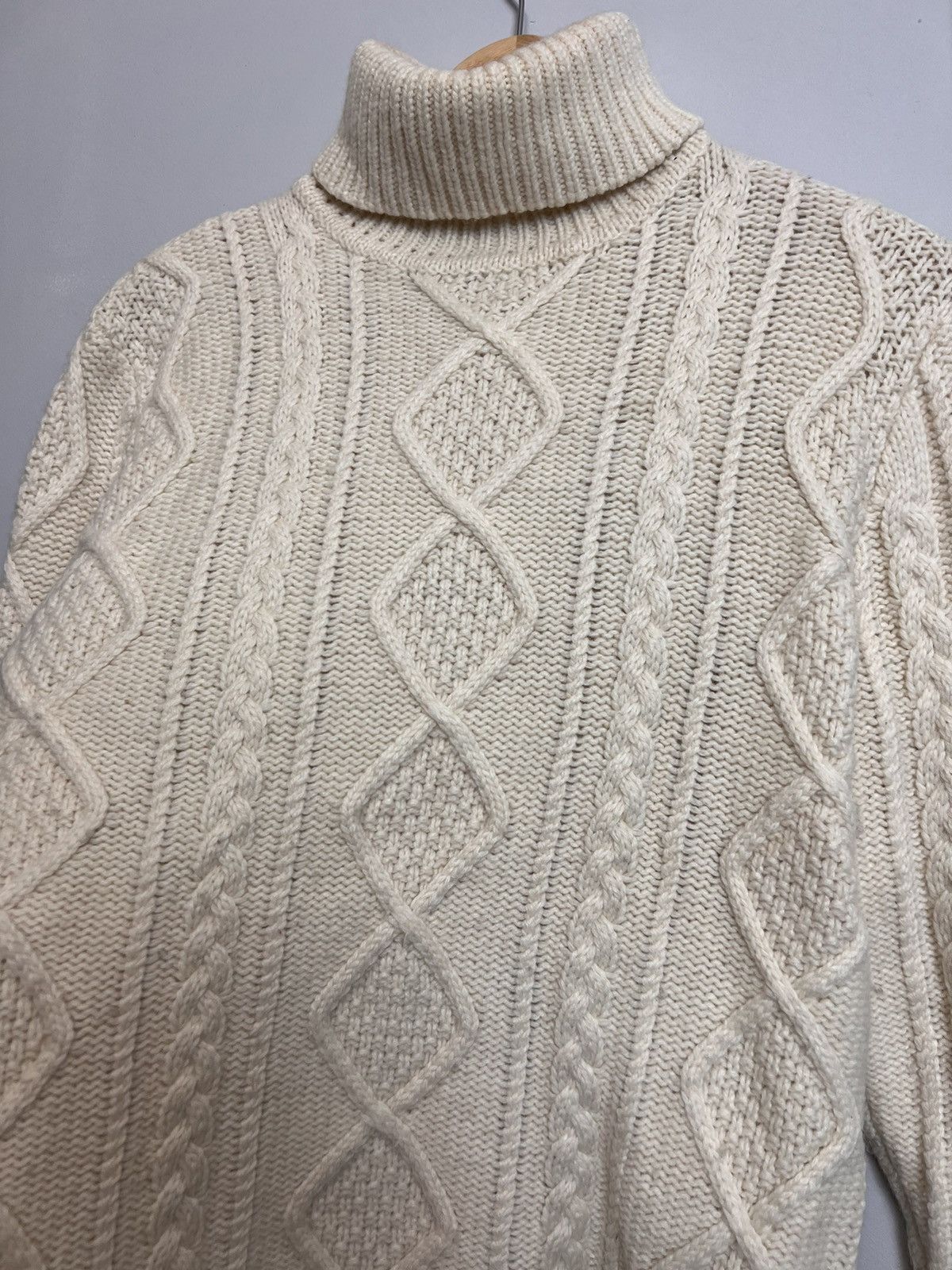 Eddie Bauer Rare Vintage Eddie Bauer Classic Cable Knit Sweater Jumper Size US M / EU 48-50 / 2 - 4 Thumbnail