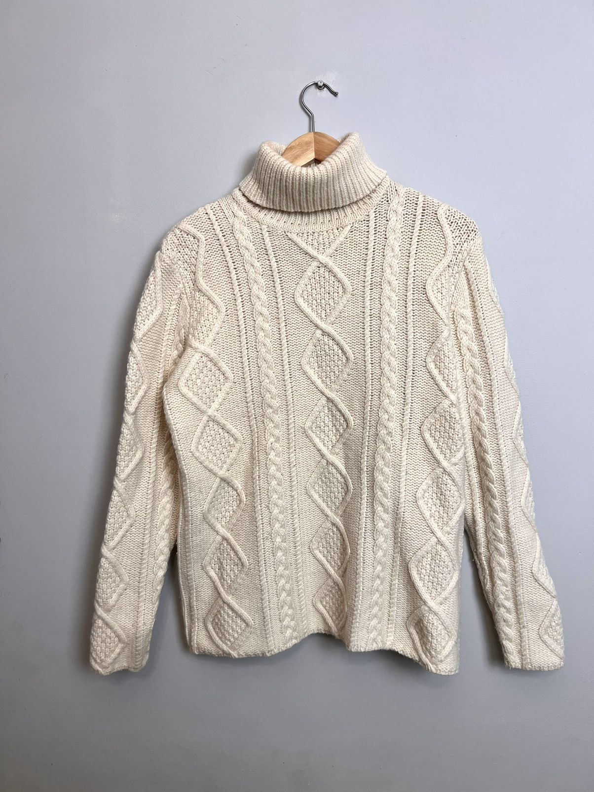 Eddie Bauer Rare Vintage Eddie Bauer Classic Cable Knit Sweater Jumper Size US M / EU 48-50 / 2 - 1 Thumbnail
