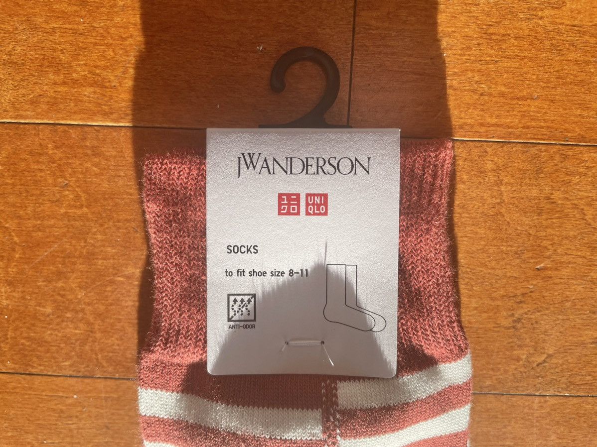 JW Anderson × Uniqlo Red White Striped Block Socks Dress Crew U Line Split Logo Size ONE SIZE - 6 Thumbnail