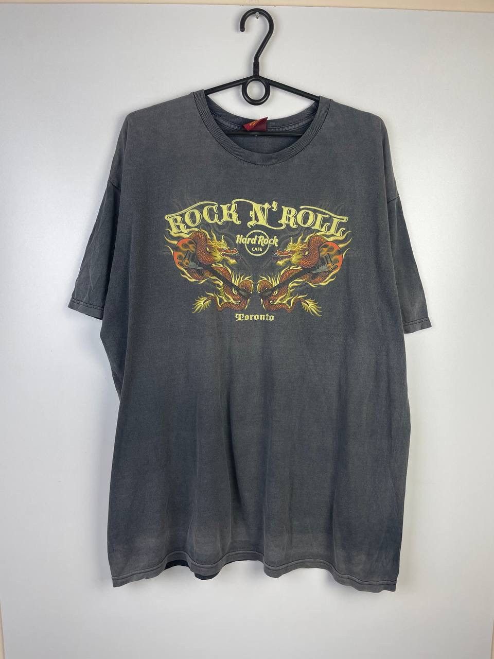 Hard Rock Cafe Hard Rock Toronto Dragon vintage t-shirt size XXL Size US XXL / EU 58 / 5 - 1 Thumbnail