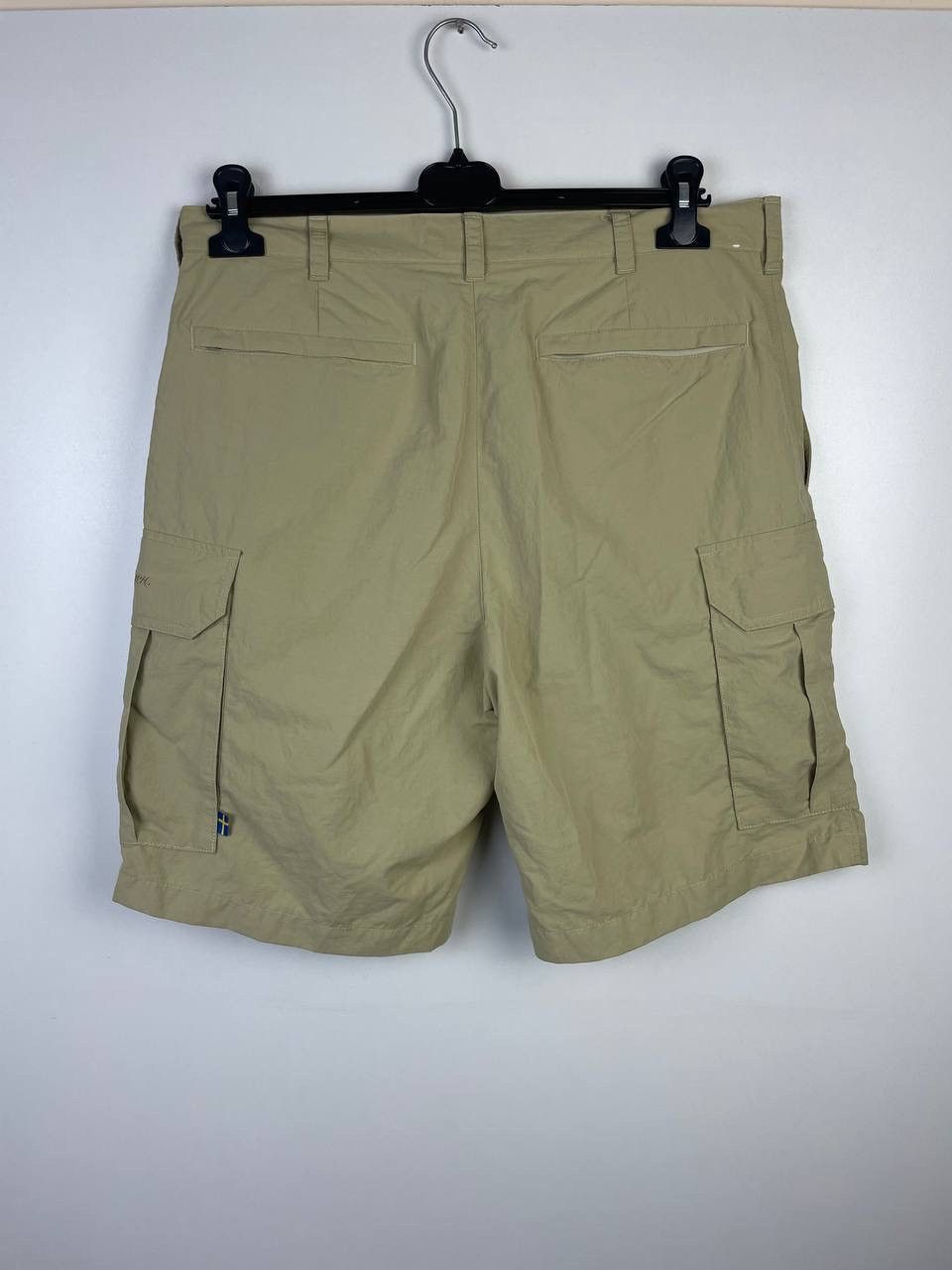Fjallraven Fjallraven outdoor vintage shorts size 38 Size US 38 / EU 54 - 4 Thumbnail