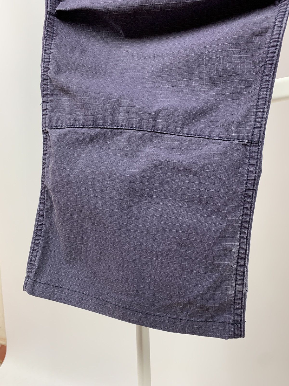 Carhartt Vintage Carhartt Distressed Grey Cargo Pants Travis Style Size US 31 - 18 Thumbnail