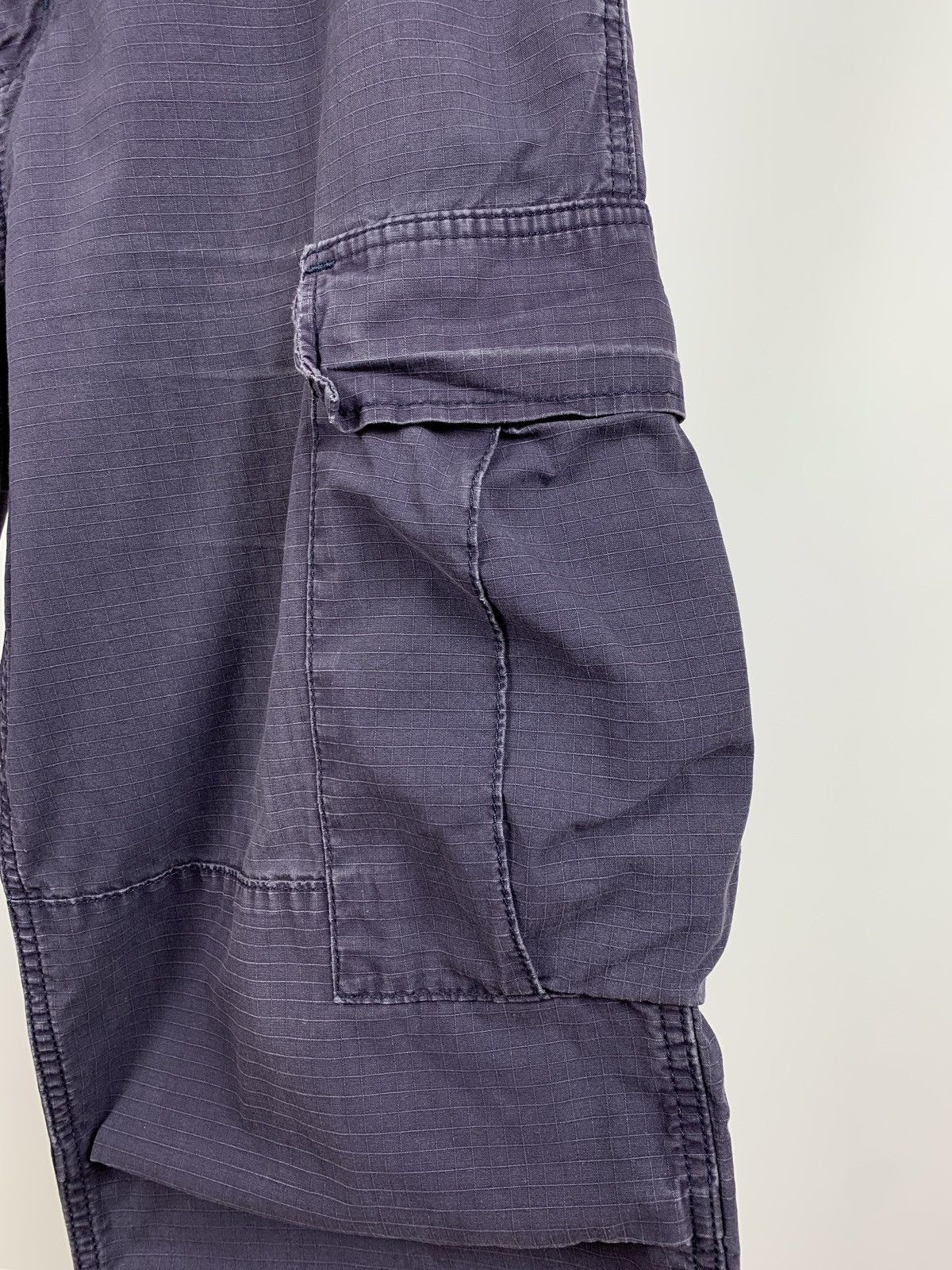 Carhartt Vintage Carhartt Distressed Grey Cargo Pants Travis Style Size US 31 - 16 Thumbnail
