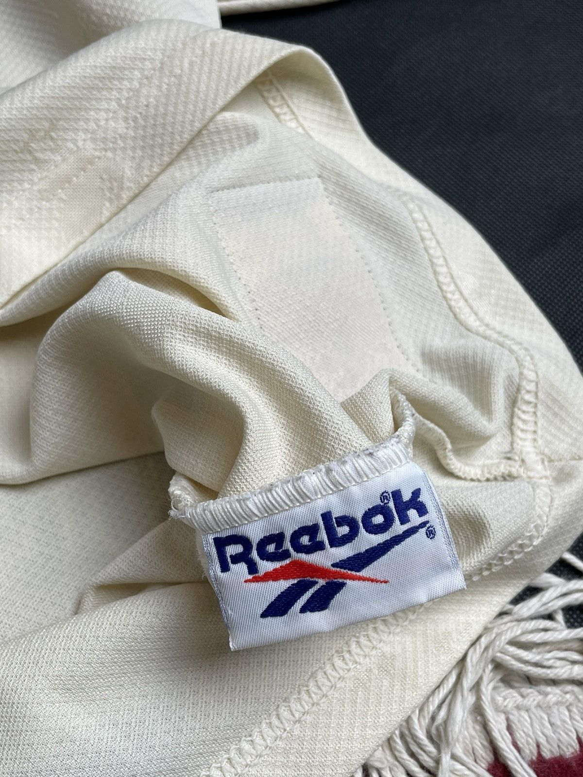Vintage VINTAGE LIVERPOOL ENGLAND 1996/1997 Jersey Reebok Size US M / EU 48-50 / 2 - 8 Thumbnail