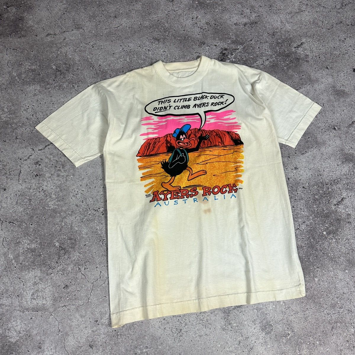 Vintage Vintage 90s Little Black Duck Ayers Rock Australia tee rare Size US L / EU 52-54 / 3 - 3 Thumbnail